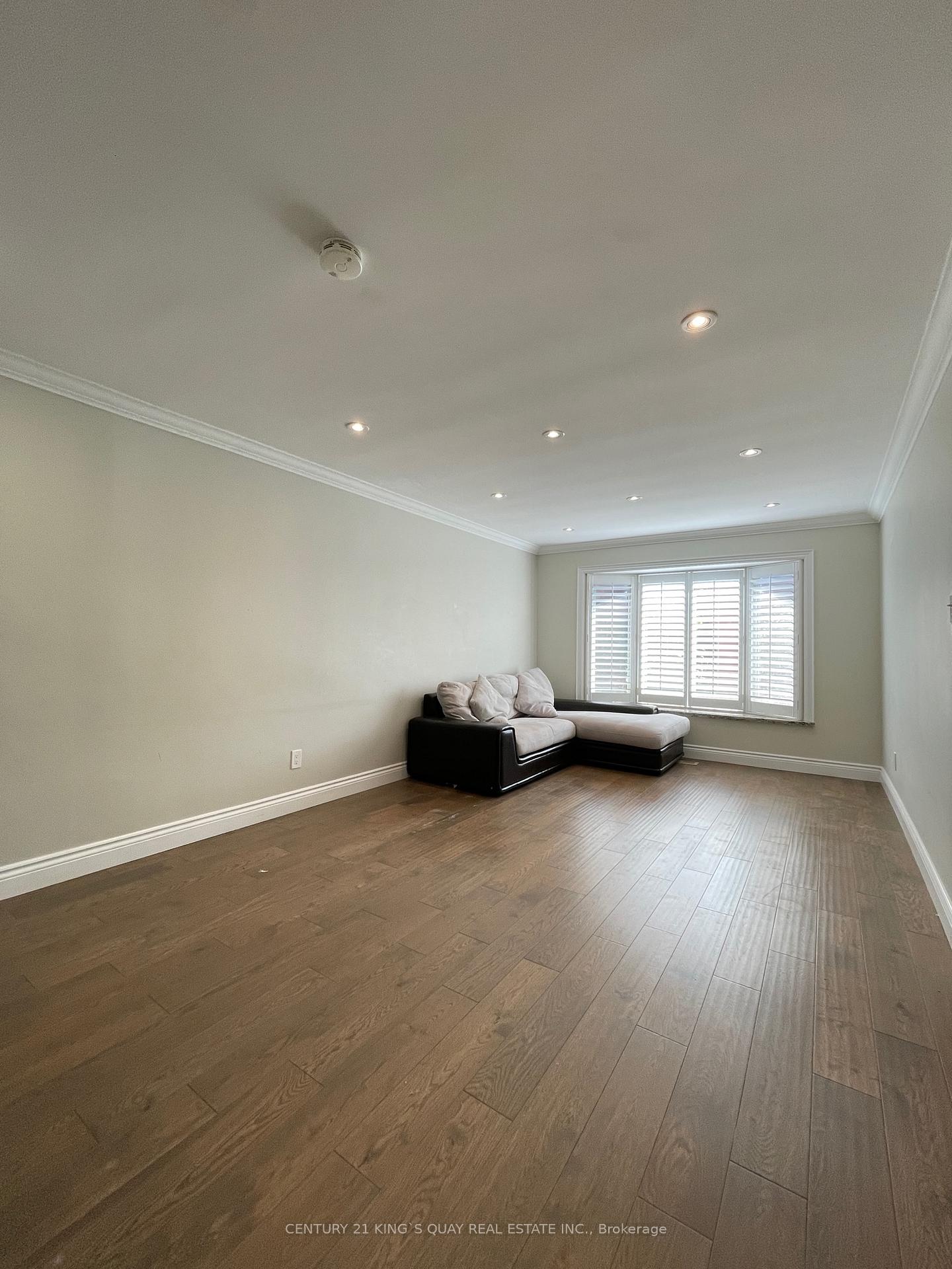 Photo 6 of 230 Raymerville Drive, Markham, Raymerville — HOMEH