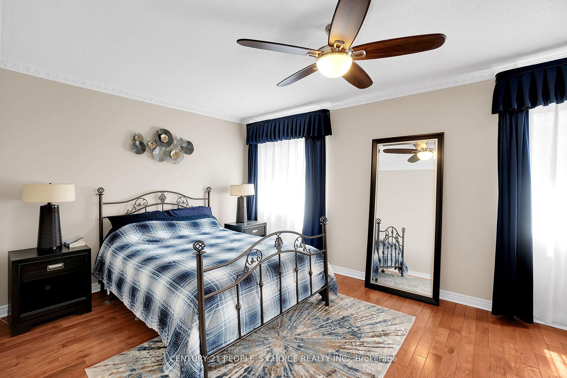 Photo 10 of 160 Carrier Crescent, Vaughan, Patterson — HOMEH