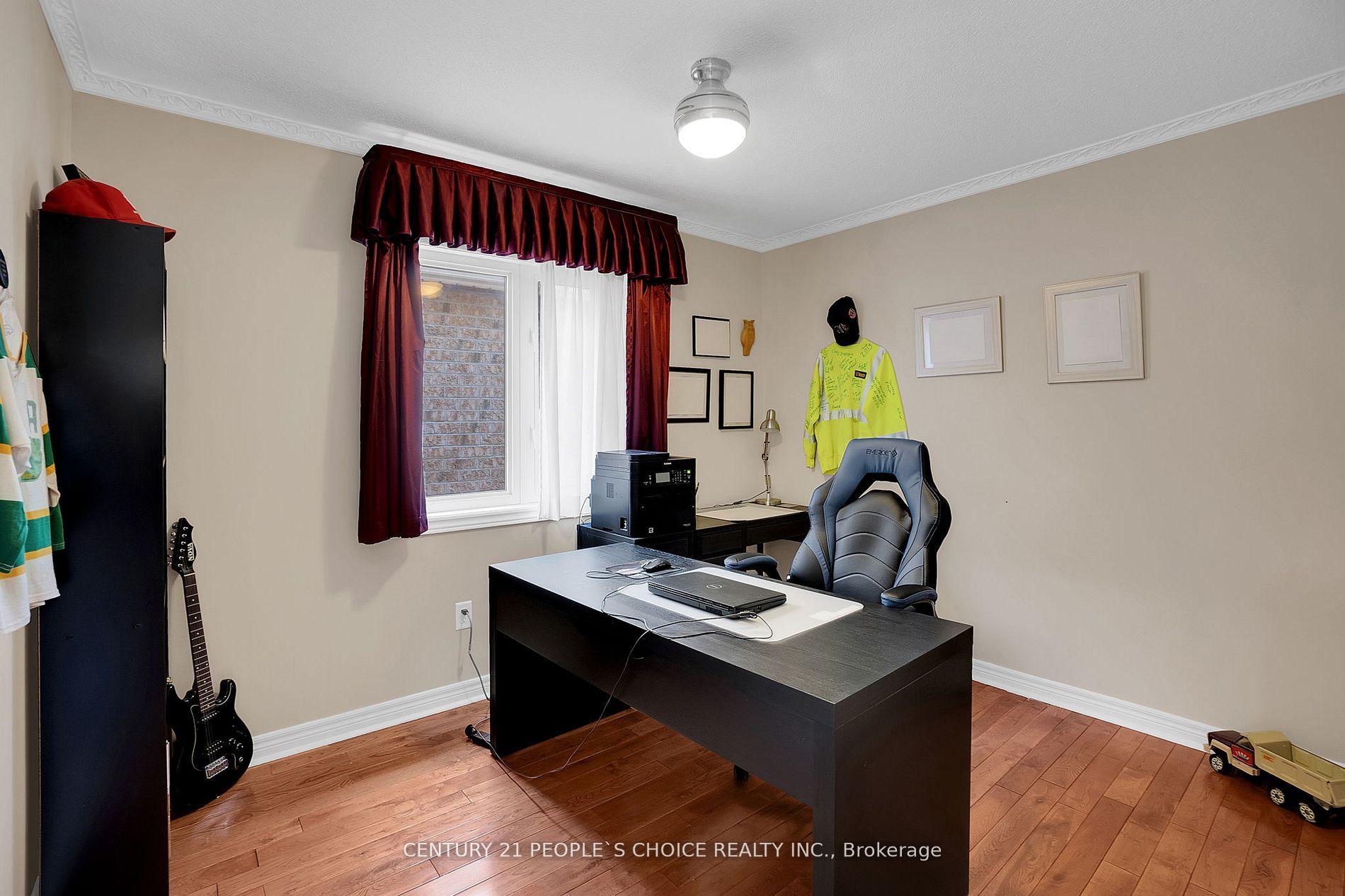 Photo 20 of 160 Carrier Crescent, Vaughan, Patterson — HOMEH