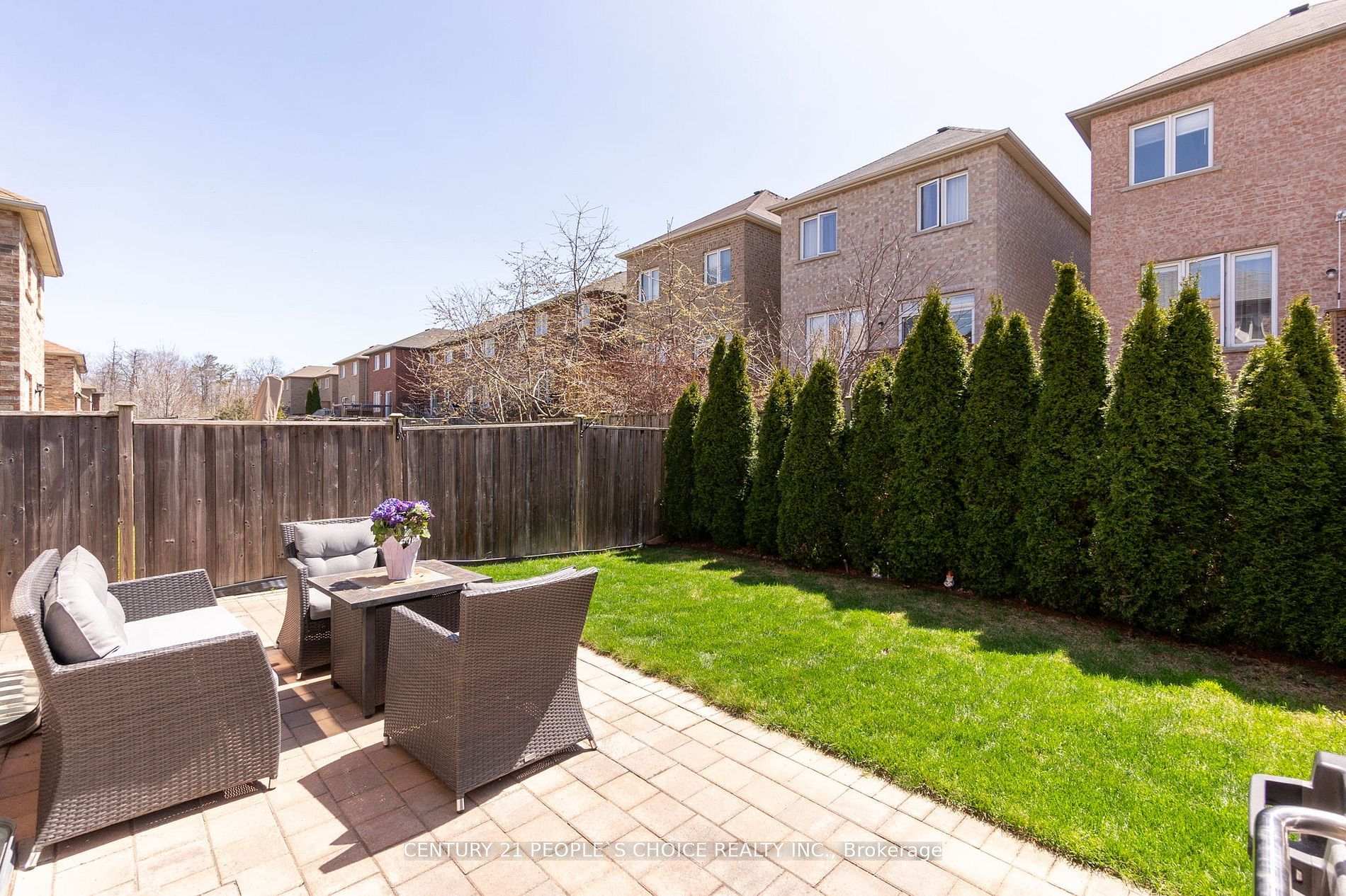 Photo 23 of 160 Carrier Crescent, Vaughan, Patterson — HOMEH