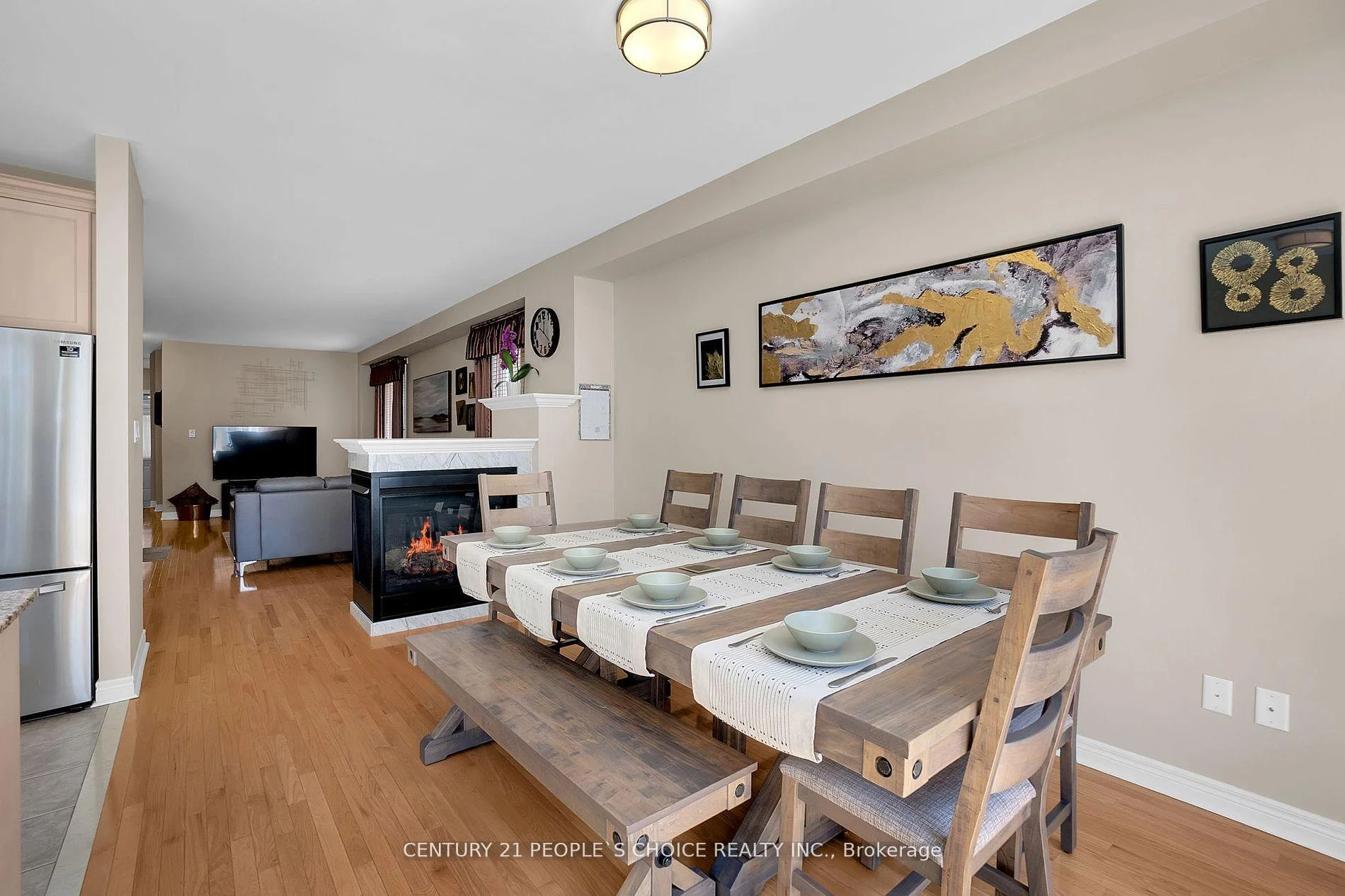 Photo 8 of 160 Carrier Crescent, Vaughan, Patterson — HOMEH
