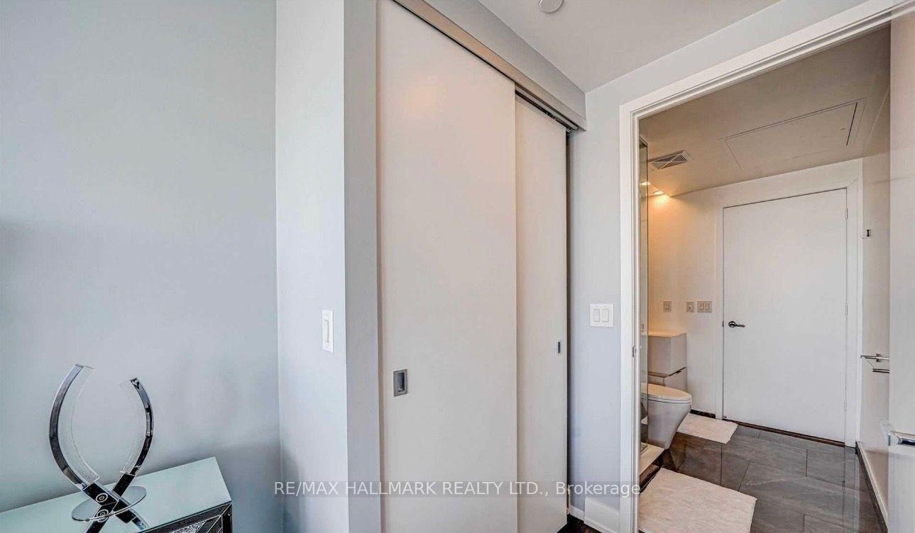 Photo 34 of Unit 6009, 1 Bloor Street E, Toronto, Church-Yonge Corridor — HOMEH