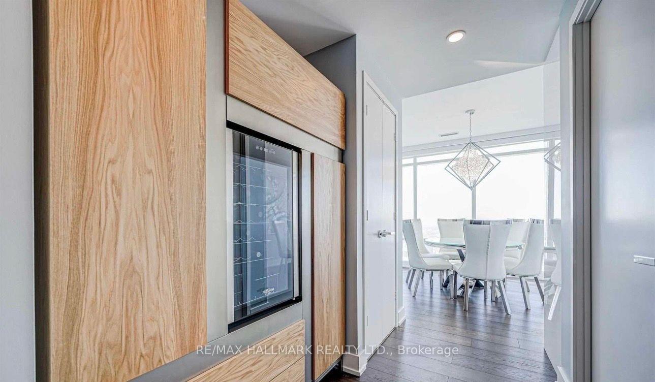 Photo 39 of Unit 6009, 1 Bloor Street E, Toronto, Church-Yonge Corridor — HOMEH