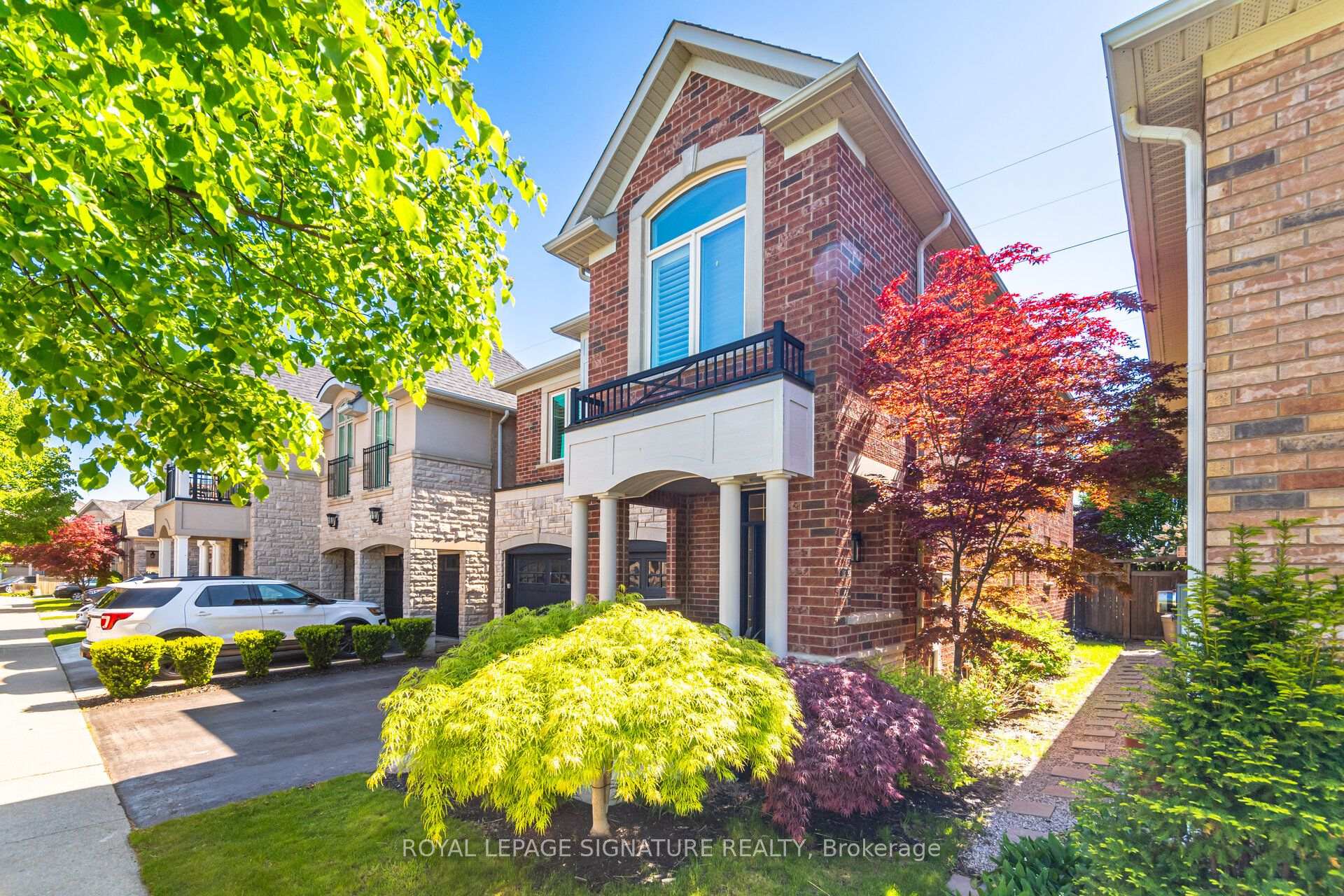 Photo 2 of 3059 Ferguson Drive, Burlington, Alton — HOMEH