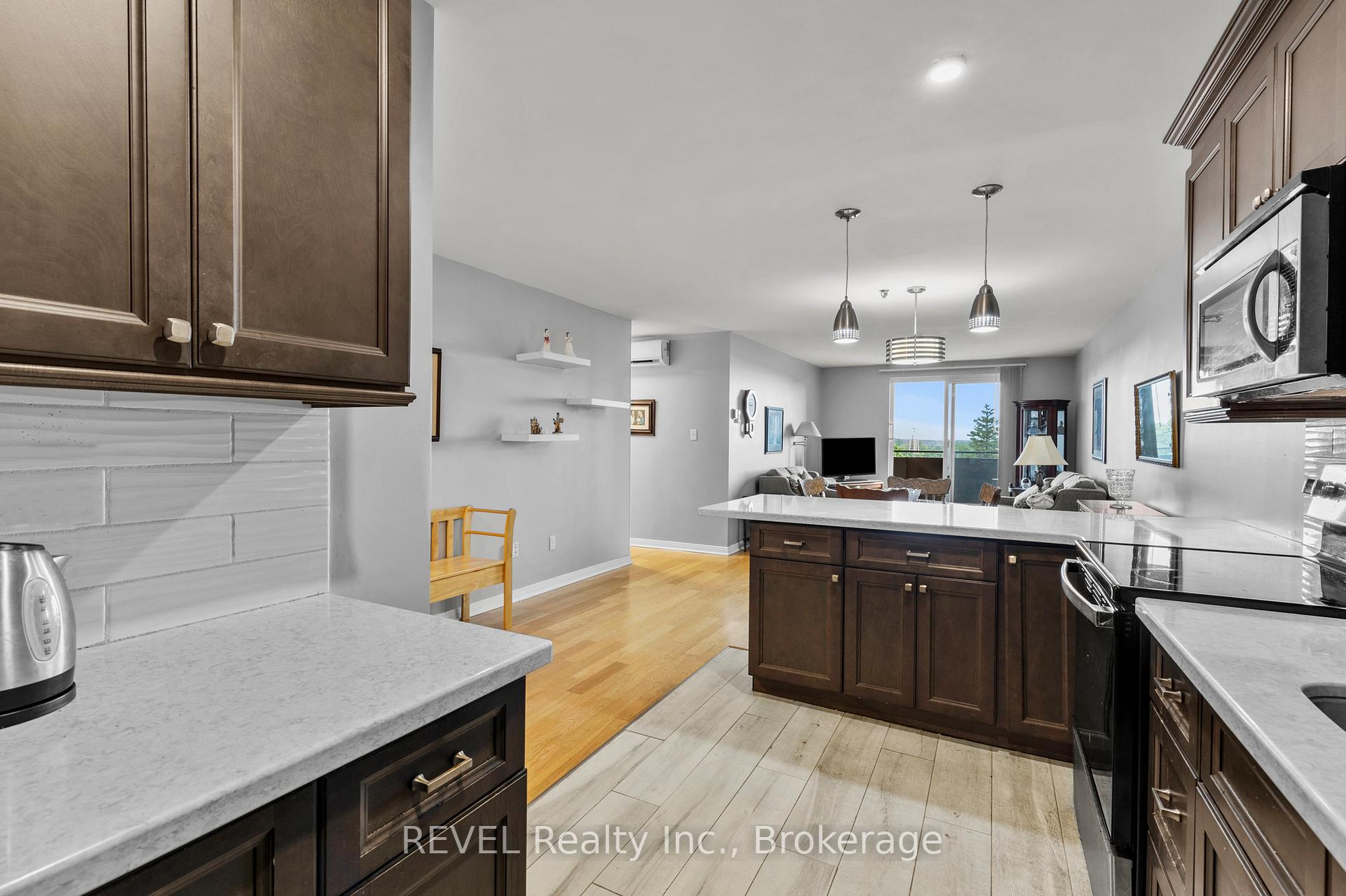 Photo 8 of Unit 401, 3955 Portage Road, Niagara Falls, Stamford — HOMEH