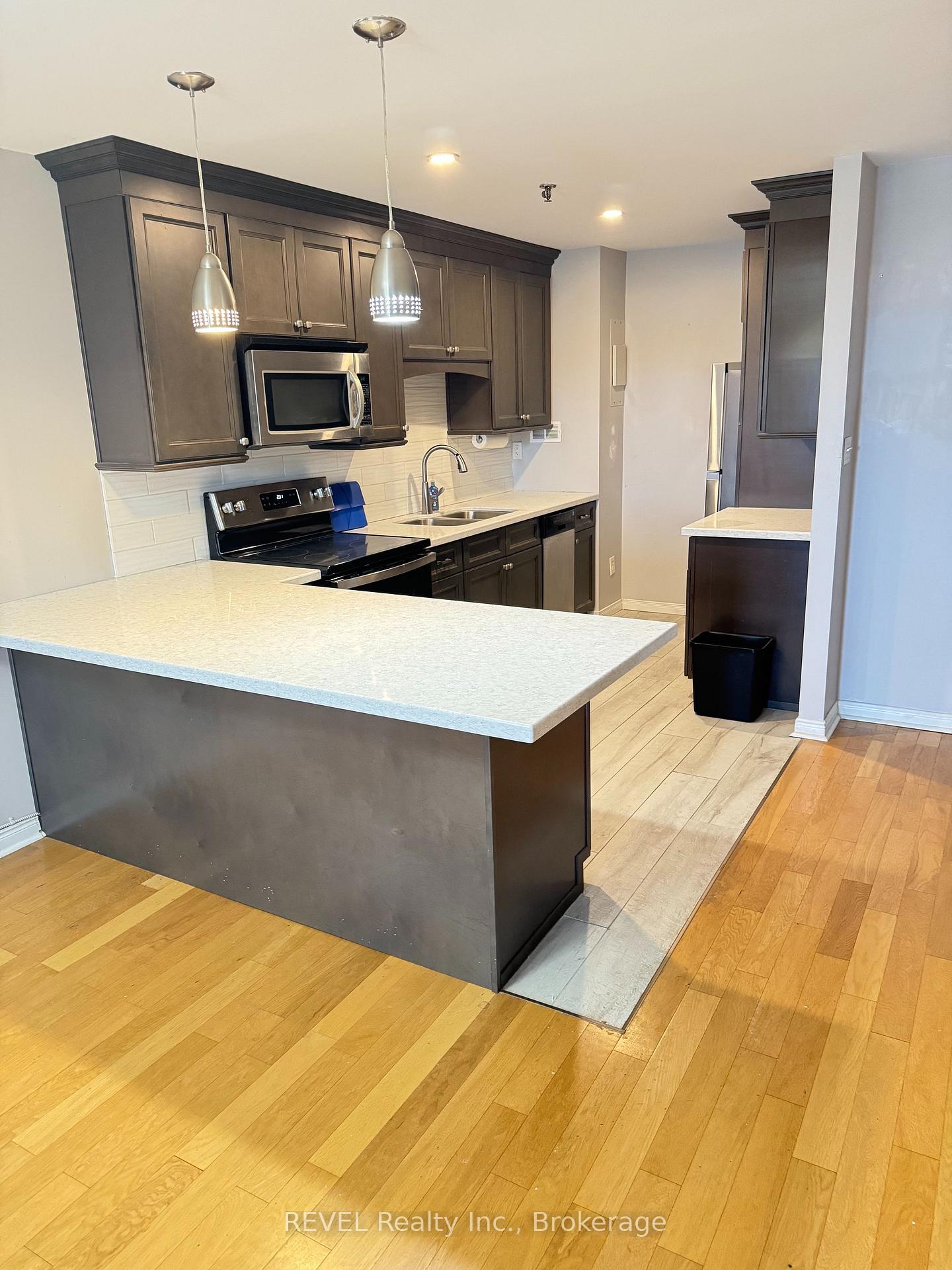 Photo 9 of Unit 401, 3955 Portage Road, Niagara Falls, Stamford — HOMEH