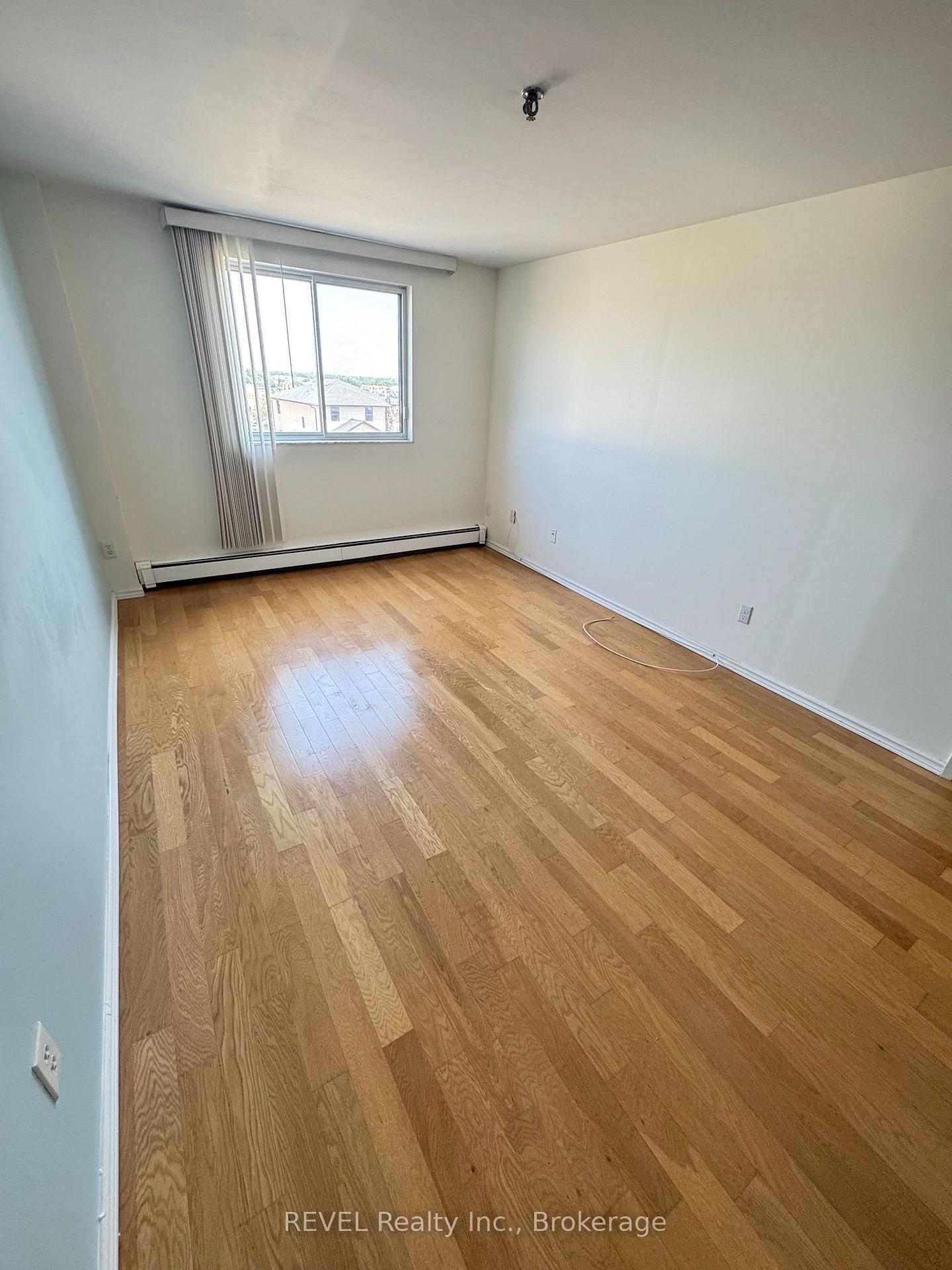 Photo 18 of Unit 401, 3955 Portage Road, Niagara Falls, Stamford — HOMEH