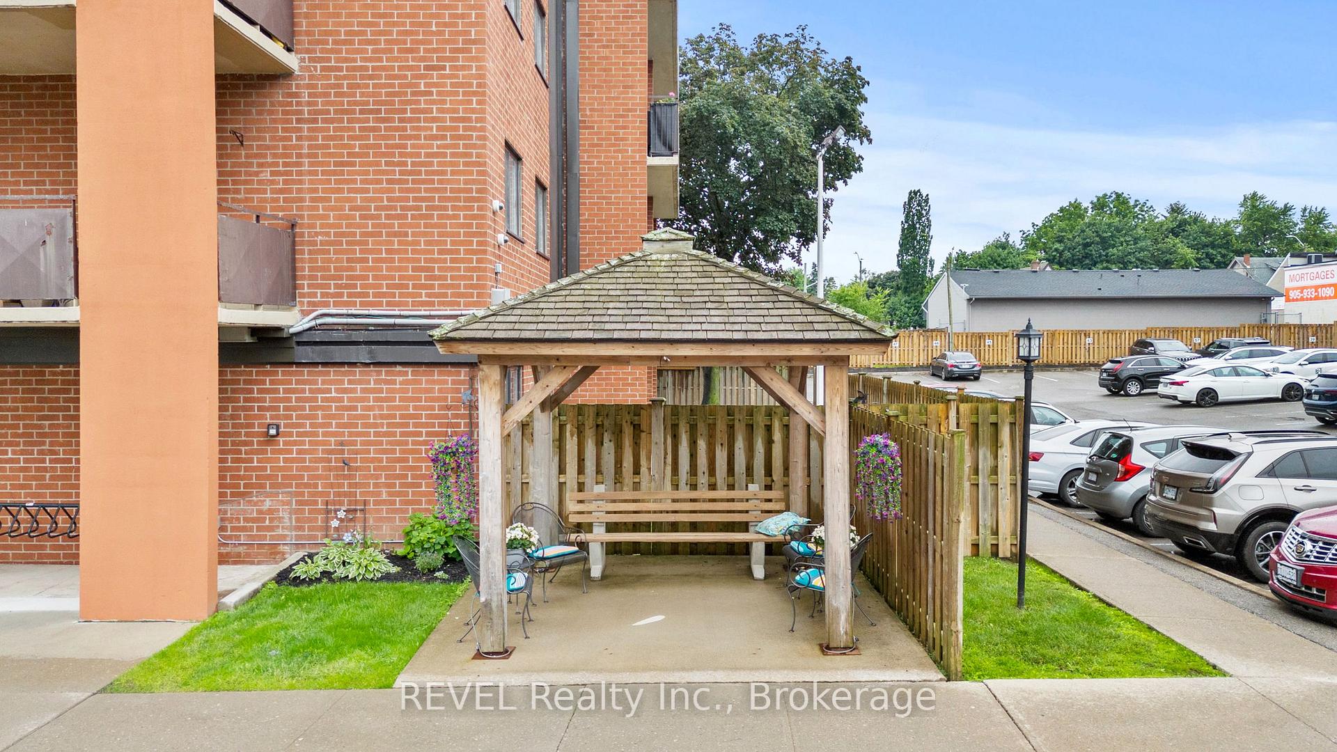 Photo 25 of Unit 401, 3955 Portage Road, Niagara Falls, Stamford — HOMEH