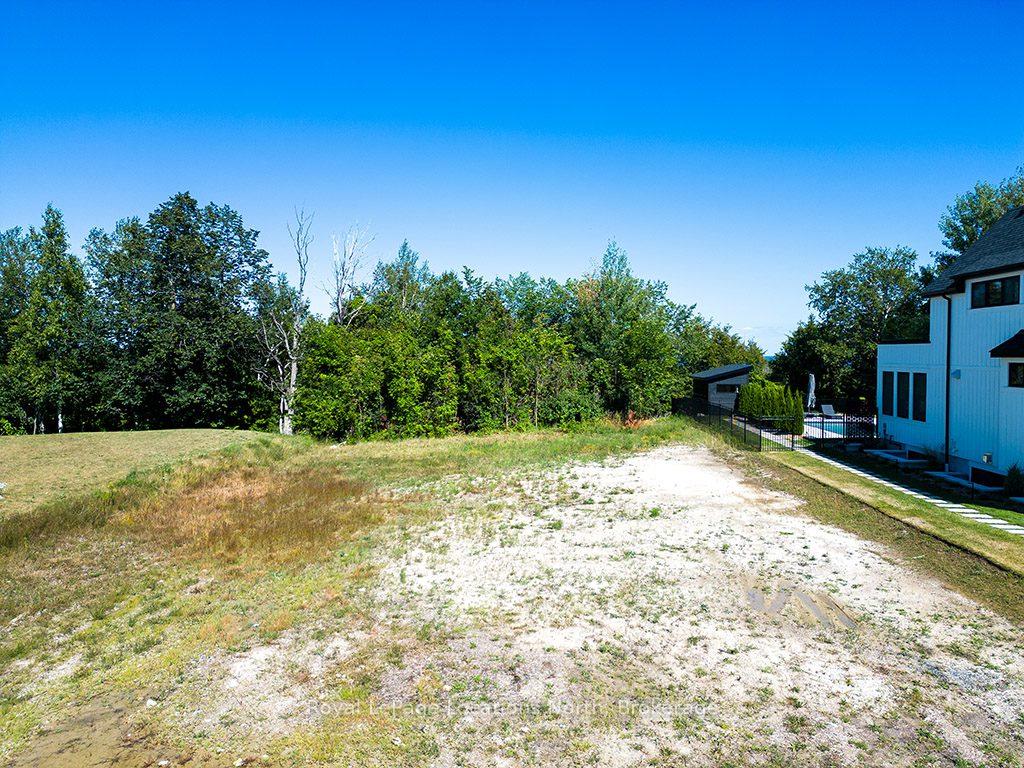 Photo 14 of 127 West Ridge Drive, Blue Mountains — HOMEH
