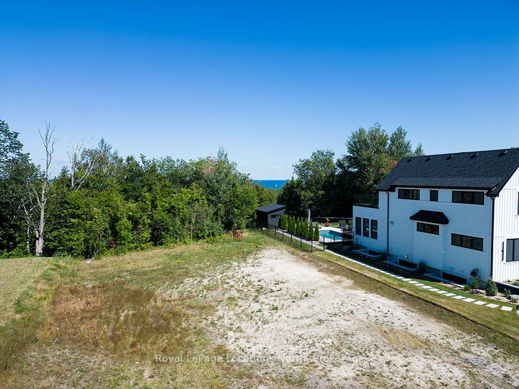 Photo 16 of 127 West Ridge Drive, Blue Mountains — HOMEH