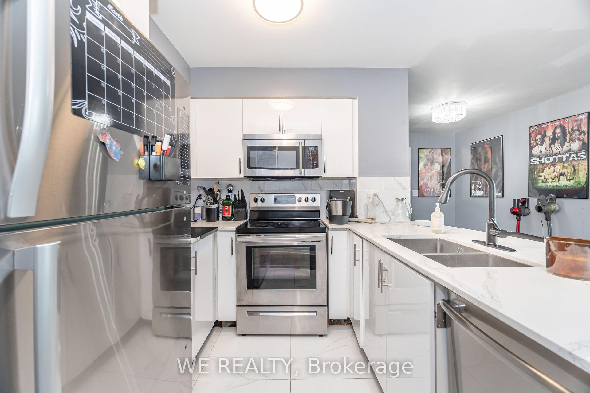 Photo 3 of Unit 519, 231 Fort York Boulevard, Toronto, Niagara — HOMEH
