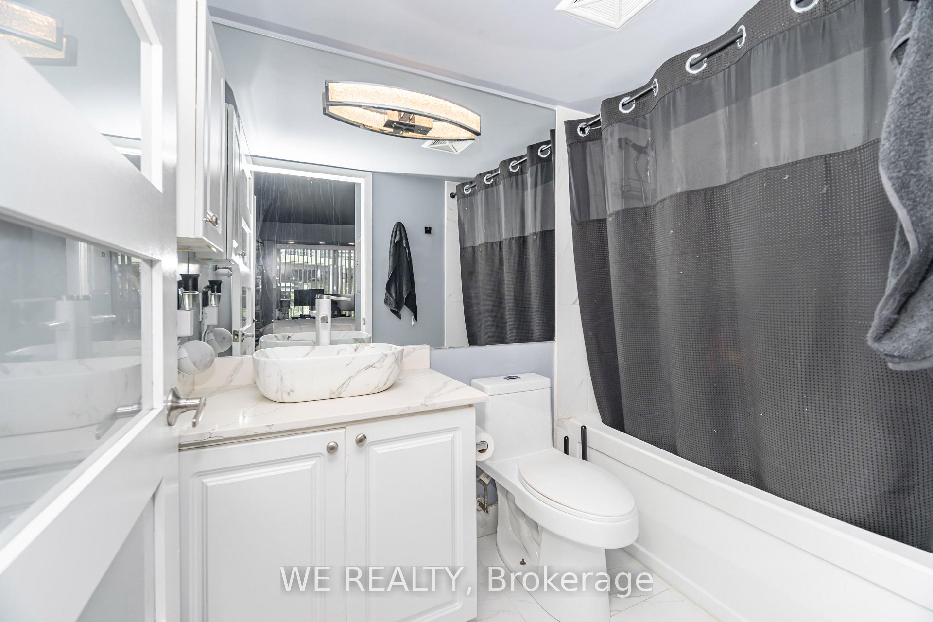 Photo 12 of Unit 519, 231 Fort York Boulevard, Toronto, Niagara — HOMEH