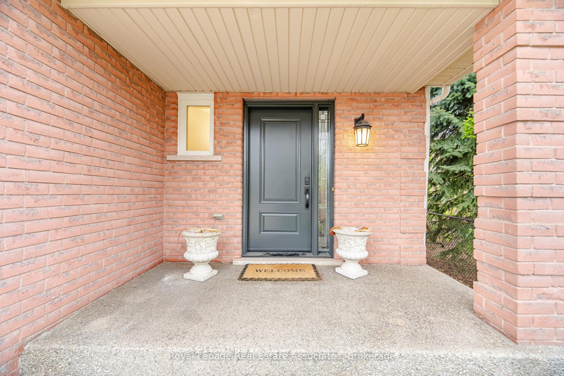 Photo 9 of 4119 Continental Drive, Burlington, Rose — HOMEH