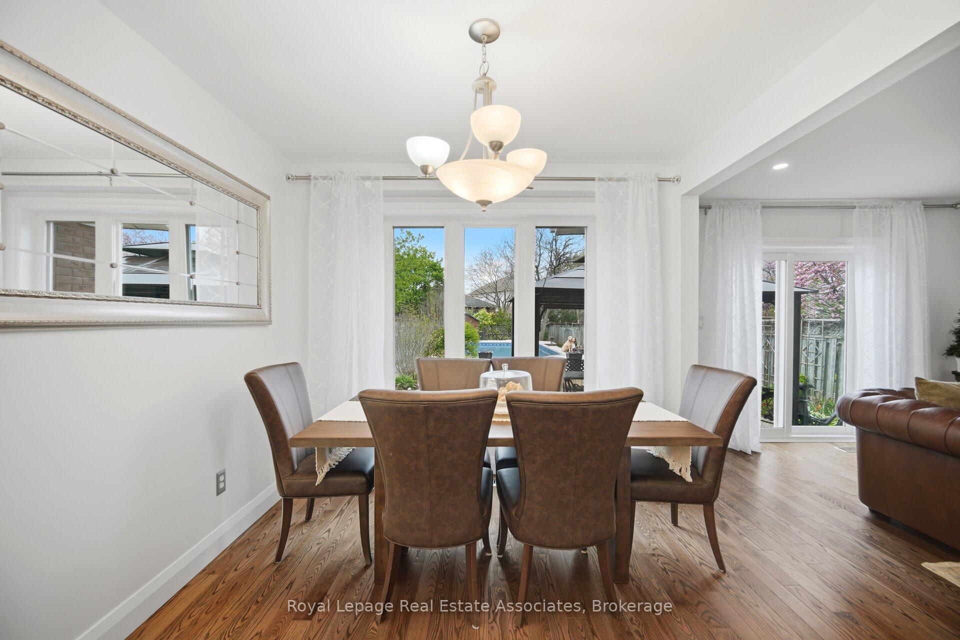 Photo 15 of 4119 Continental Drive, Burlington, Rose — HOMEH
