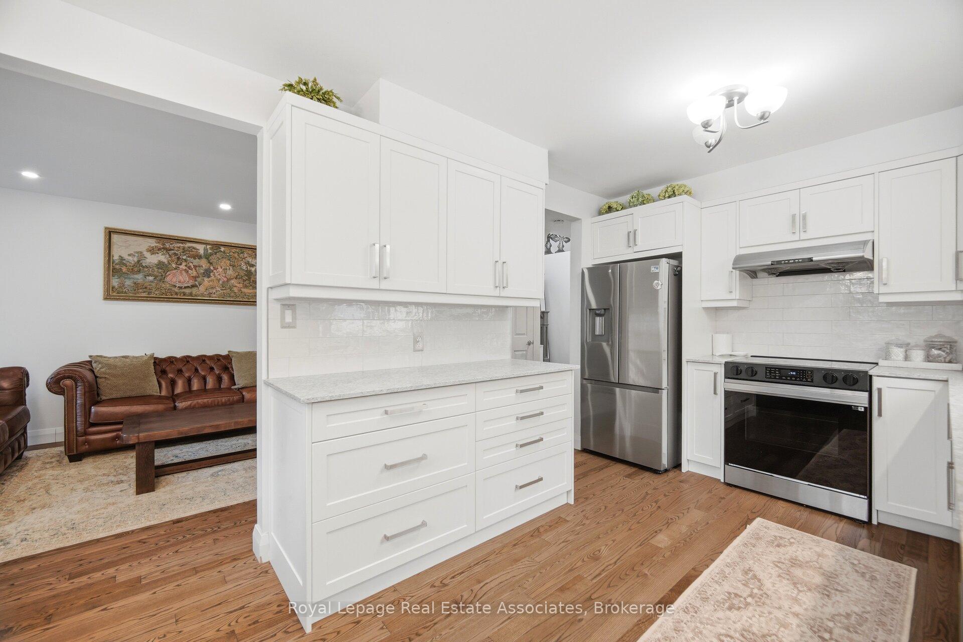 Photo 21 of 4119 Continental Drive, Burlington, Rose — HOMEH