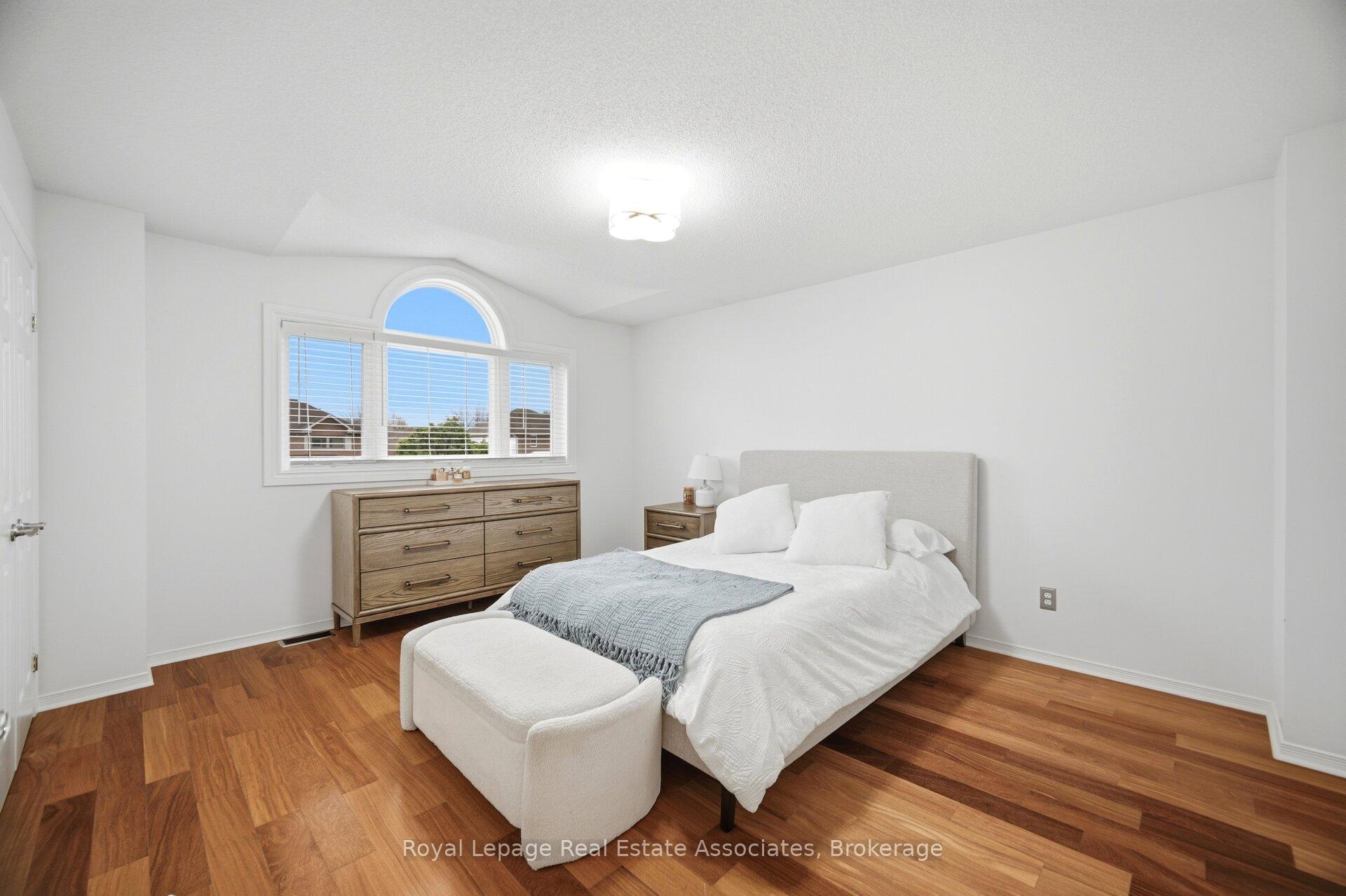 Photo 25 of 4119 Continental Drive, Burlington, Rose — HOMEH