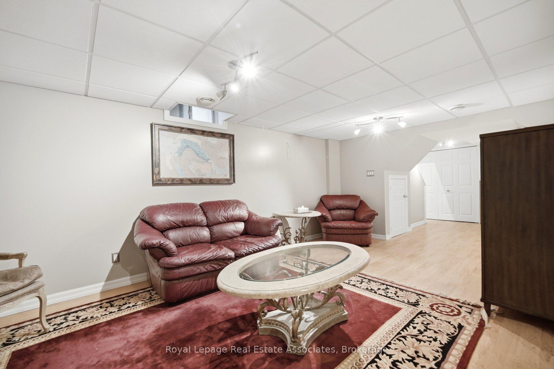 Photo 37 of 4119 Continental Drive, Burlington, Rose — HOMEH