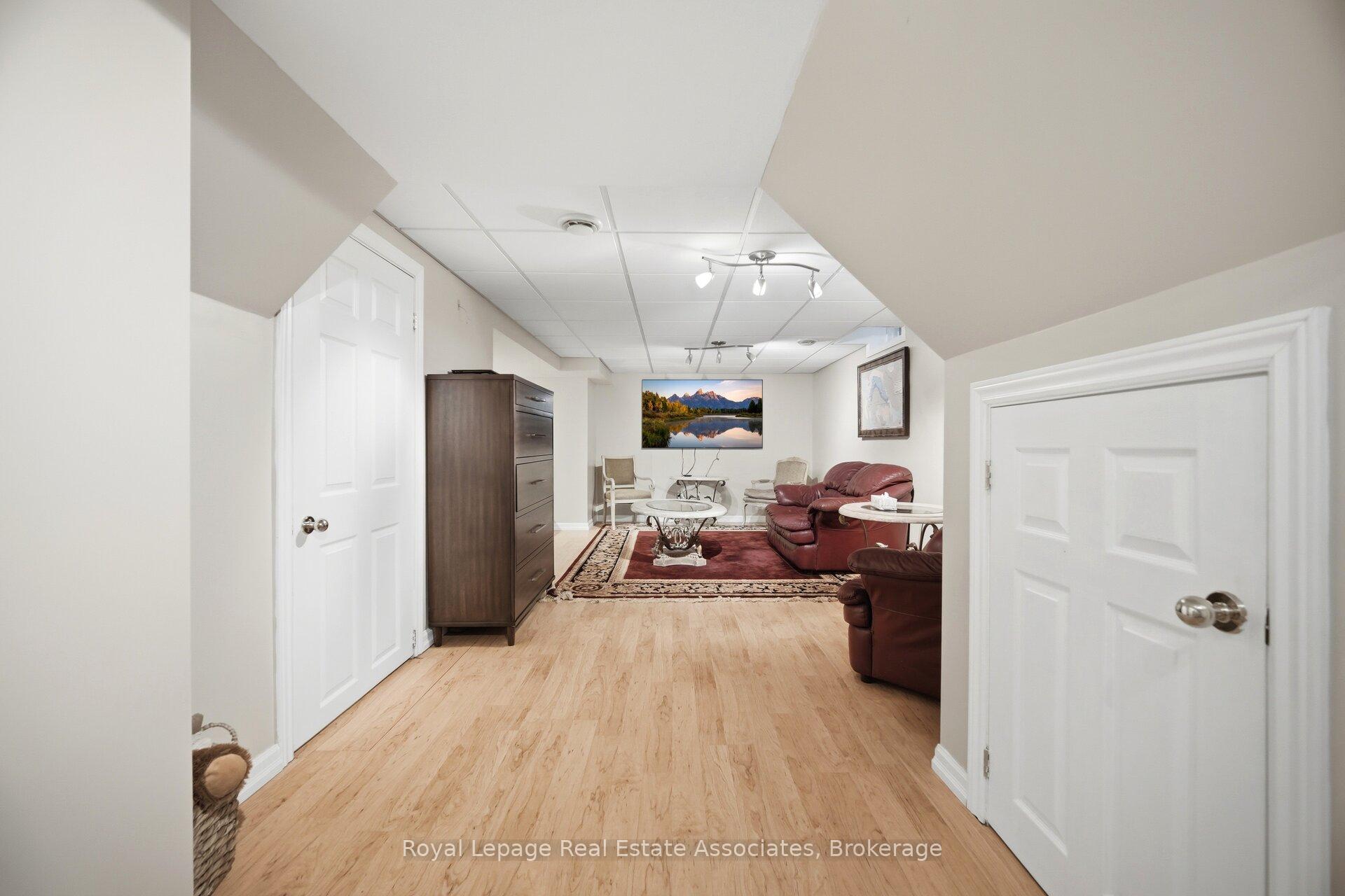 Photo 39 of 4119 Continental Drive, Burlington, Rose — HOMEH