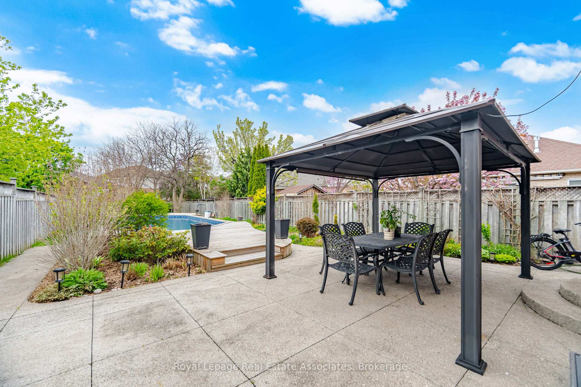 Photo 43 of 4119 Continental Drive, Burlington, Rose — HOMEH