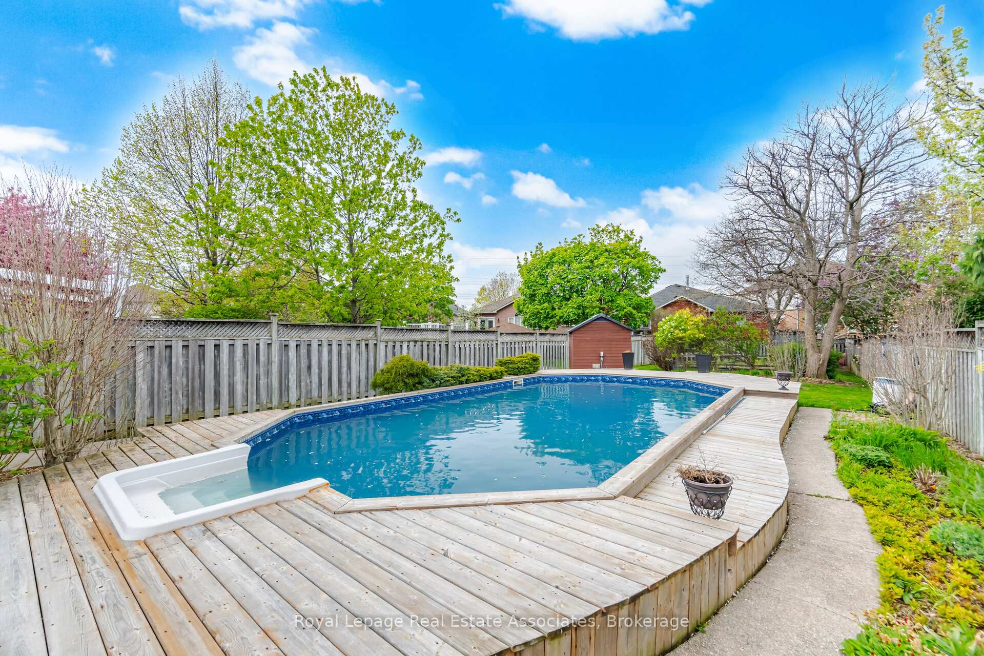Photo 44 of 4119 Continental Drive, Burlington, Rose — HOMEH
