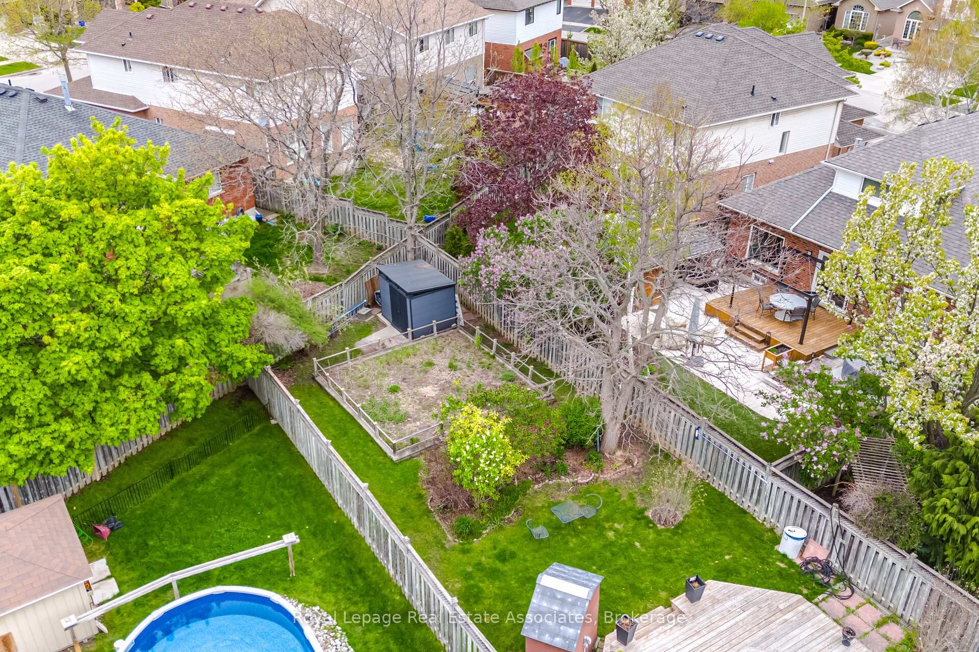 Photo 48 of 4119 Continental Drive, Burlington, Rose — HOMEH