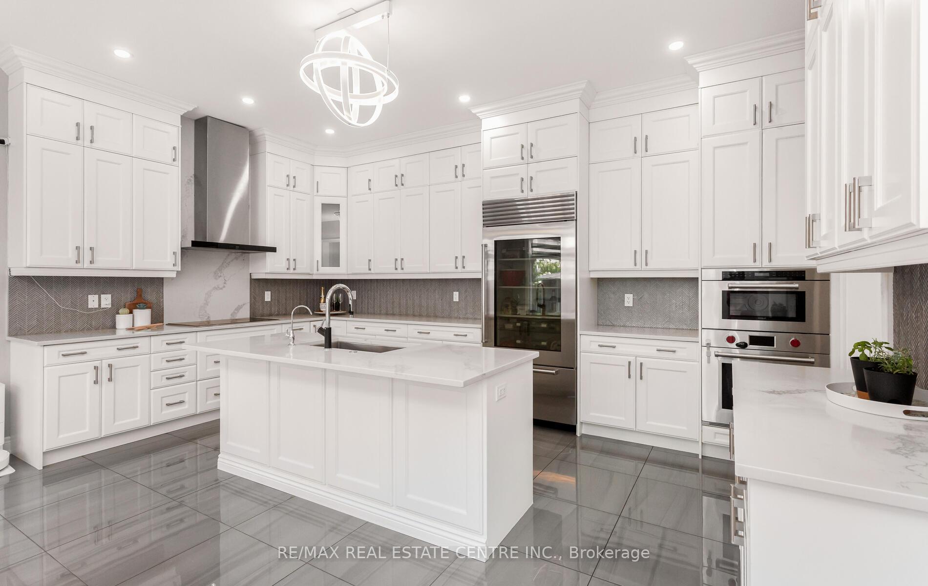 Photo 15 of 9 Rolling Acres Drive, Brampton, Credit Valley — HOMEH