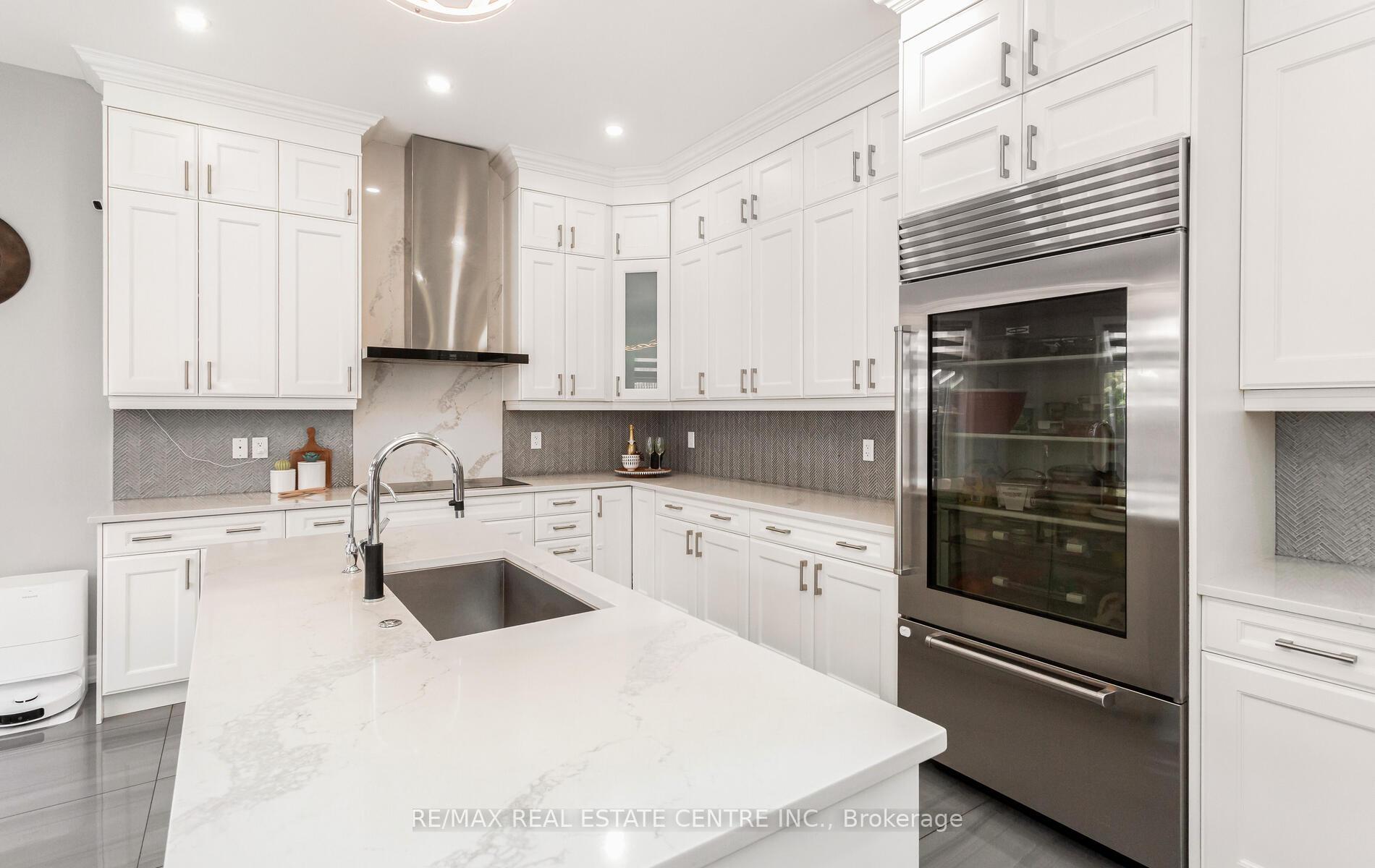 Photo 16 of 9 Rolling Acres Drive, Brampton, Credit Valley — HOMEH