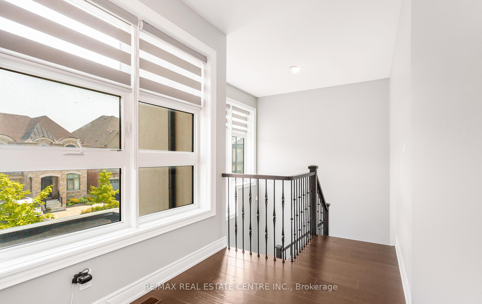 Photo 19 of 9 Rolling Acres Drive, Brampton, Credit Valley — HOMEH