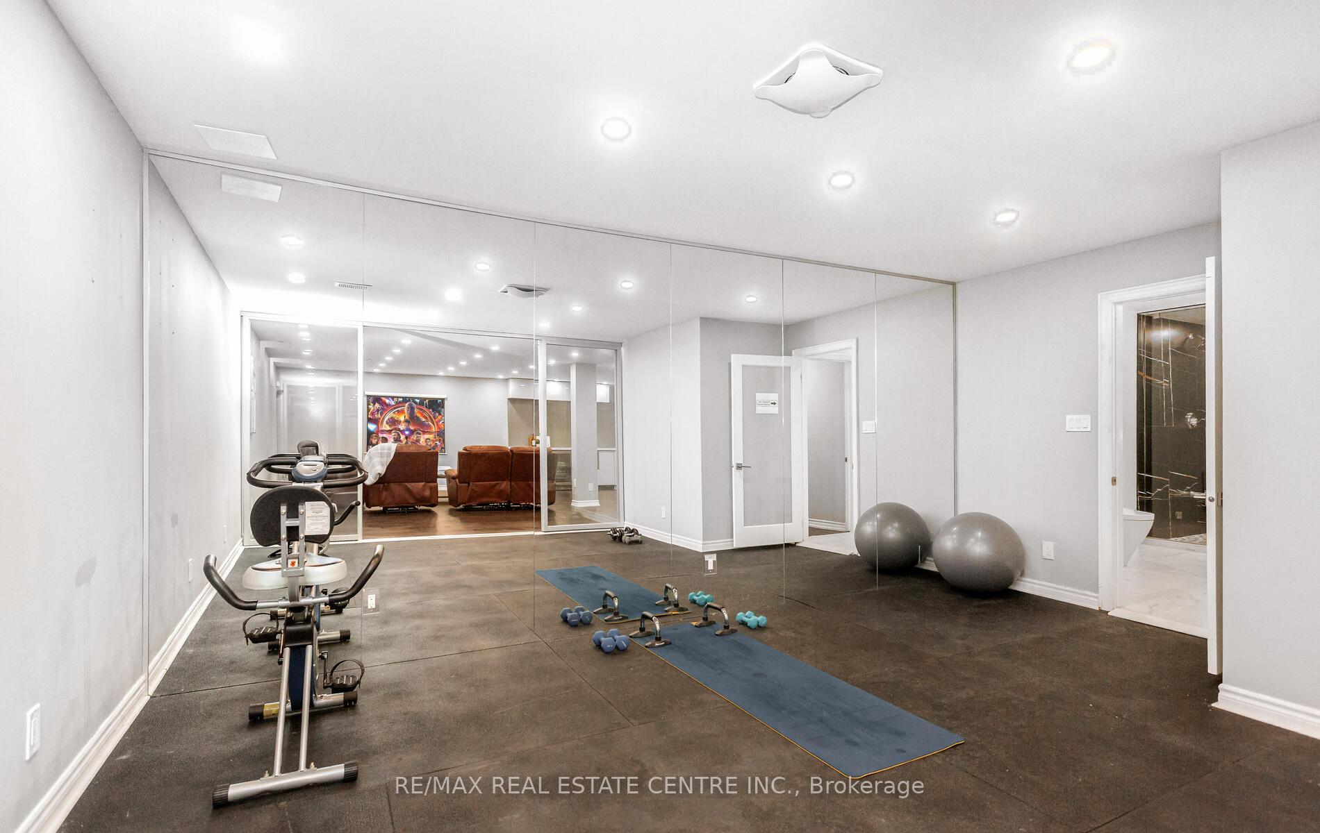 Photo 40 of 9 Rolling Acres Drive, Brampton, Credit Valley — HOMEH