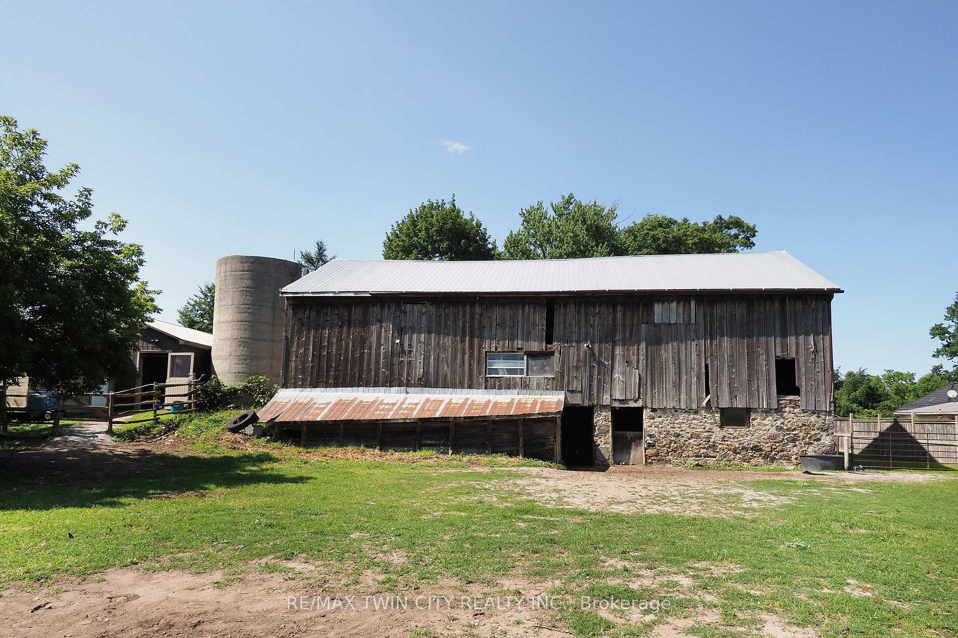 Photo 57 of 97 Hwy 2, RR1 Road, Brant, Burford — HOMEH