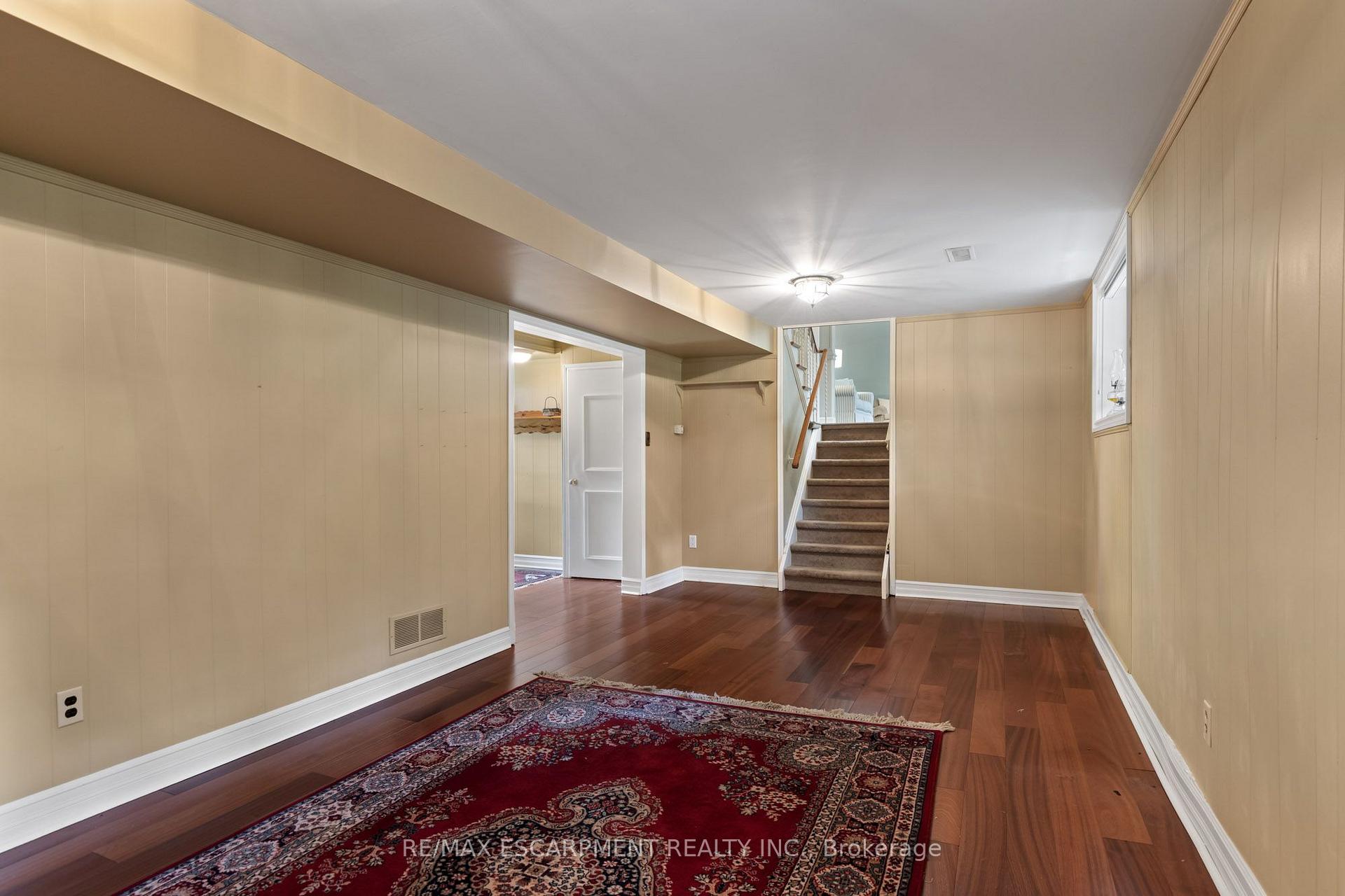 Photo 20 of 401 Cairncroft Road, Oakville, Morrison — HOMEH