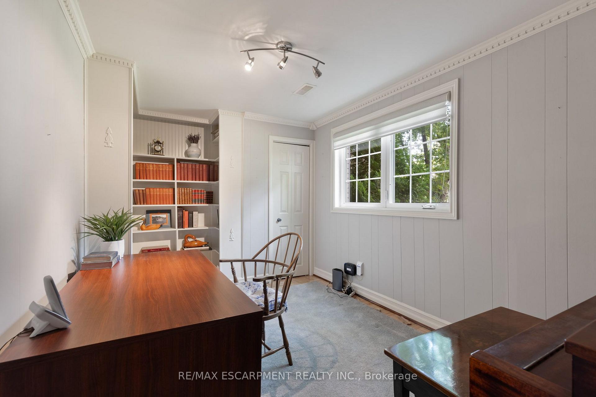 Photo 21 of 401 Cairncroft Road, Oakville, Morrison — HOMEH