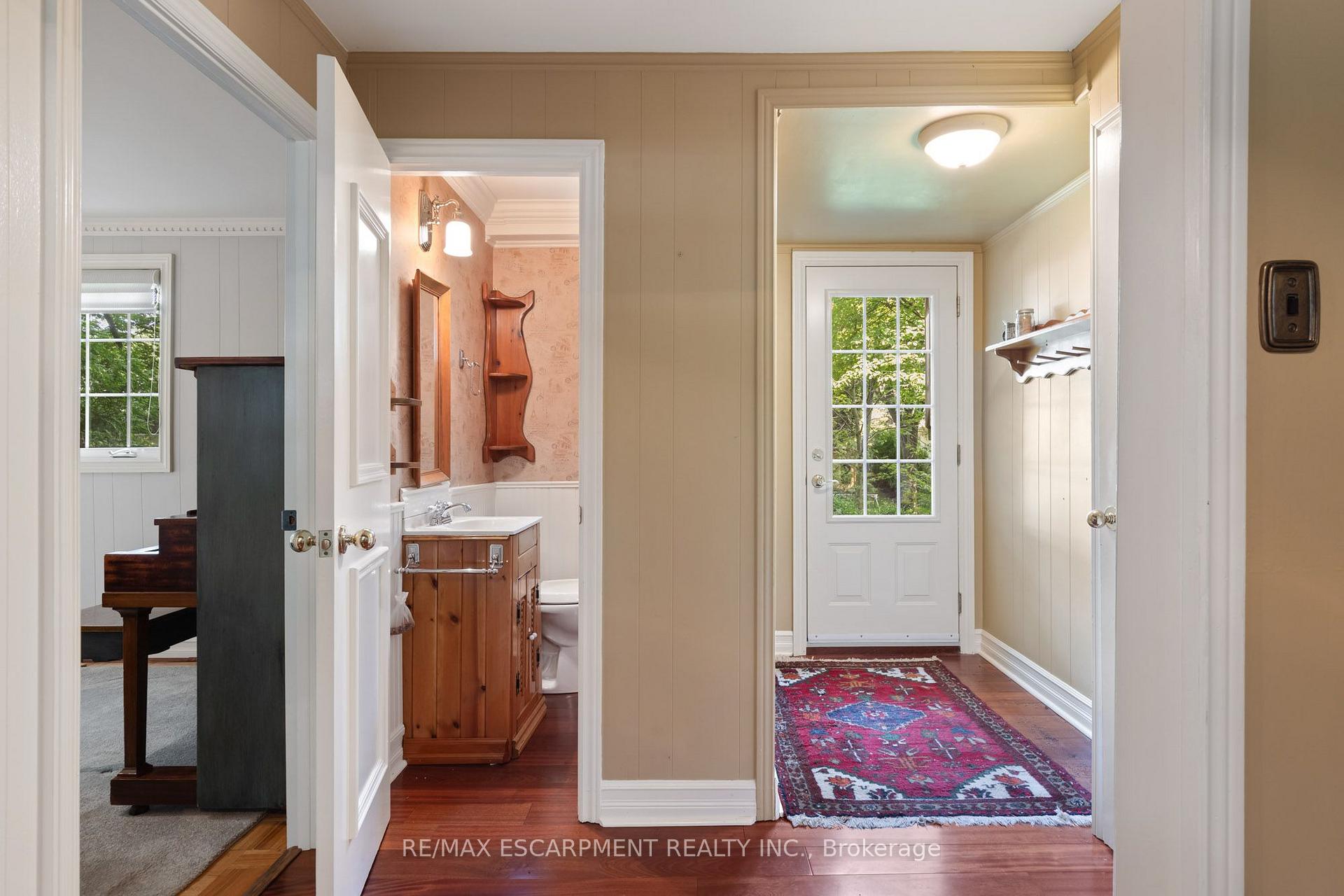 Photo 22 of 401 Cairncroft Road, Oakville, Morrison — HOMEH