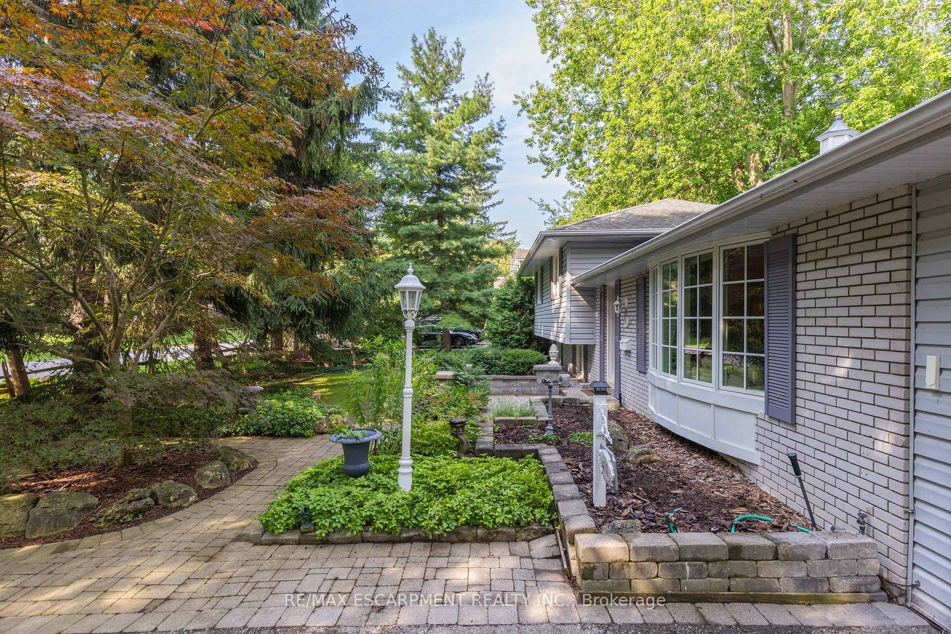 Photo 34 of 401 Cairncroft Road, Oakville, Morrison — HOMEH