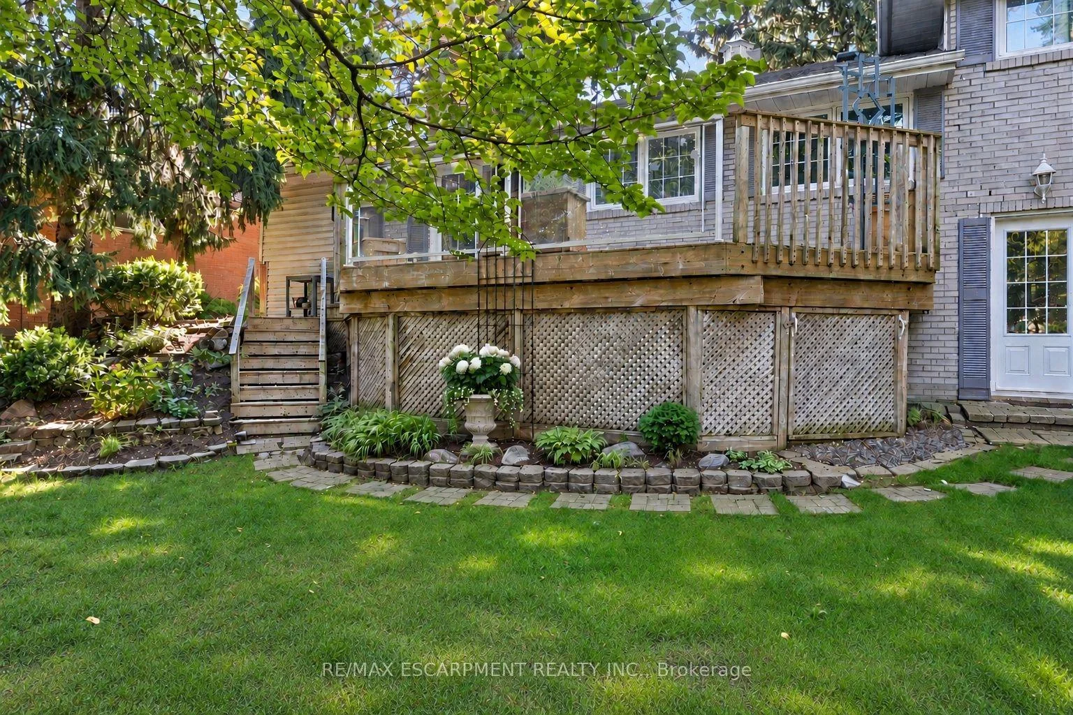 Photo 31 of 401 Cairncroft Road, Oakville, Morrison — HOMEH