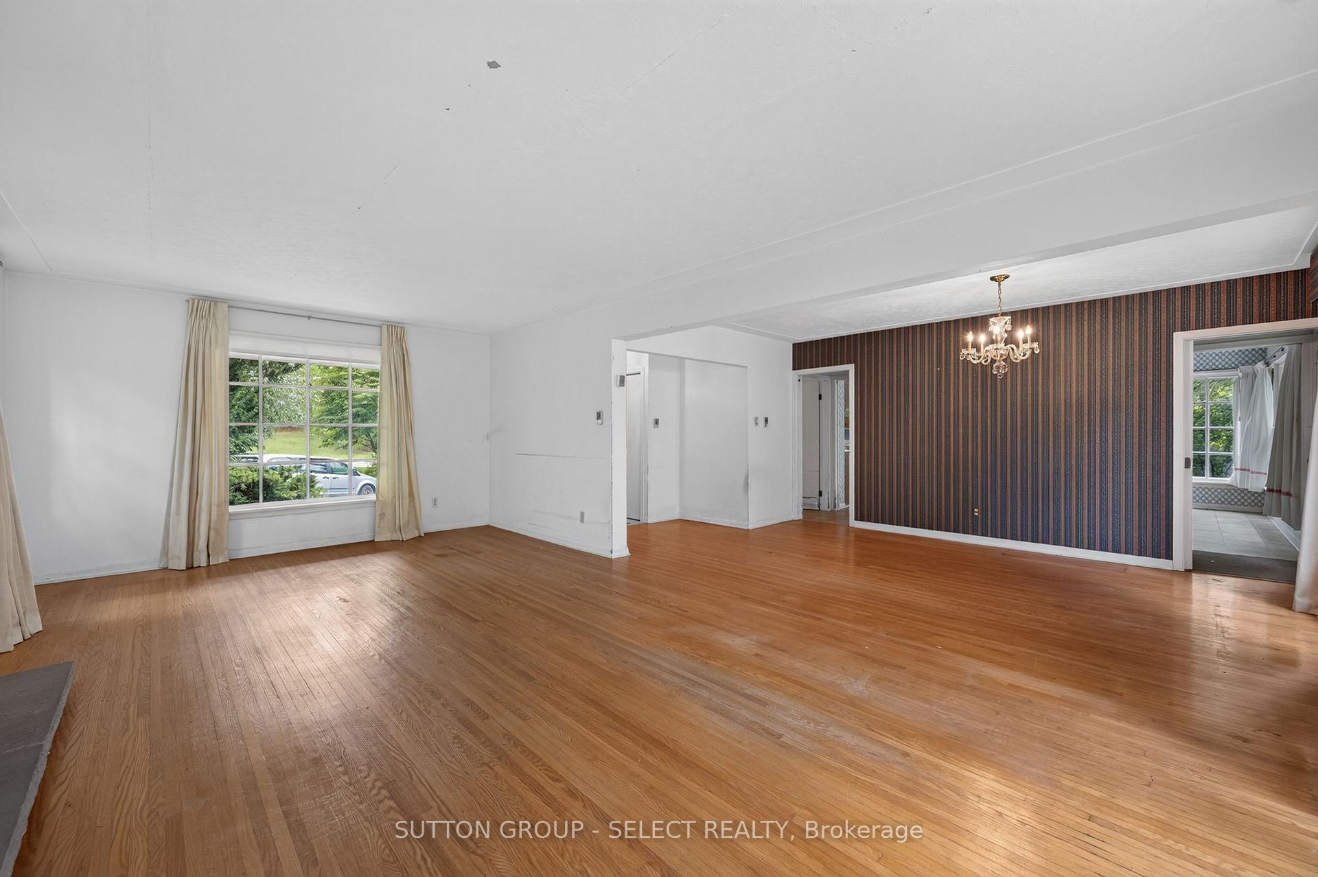 Photo 15 of 850 Commissioners Road W, London, South J — HOMEH