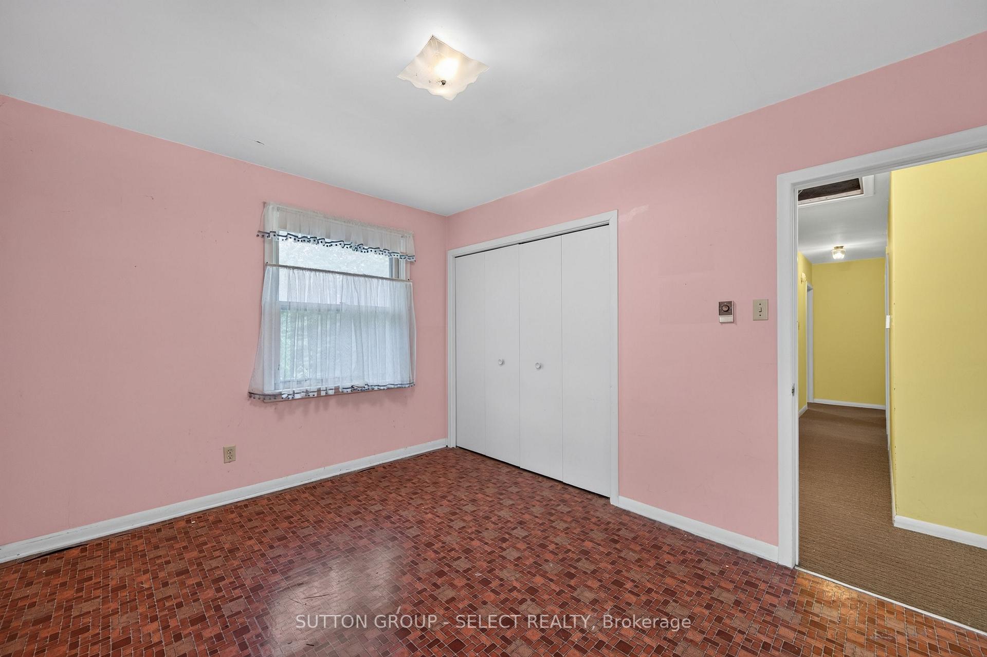 Photo 31 of 850 Commissioners Road W, London, South J — HOMEH
