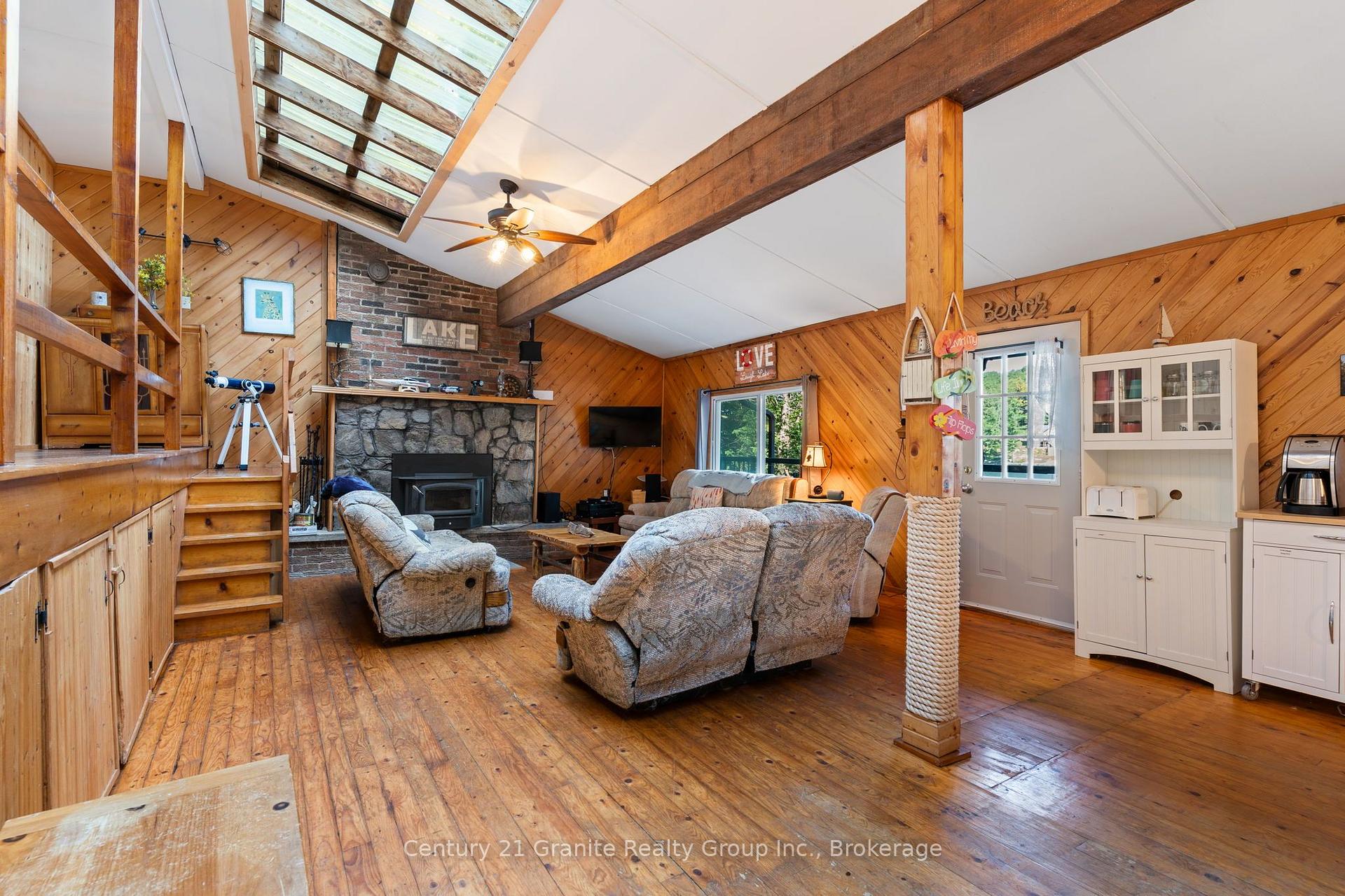 Photo 8 of 1411 Tock Lane, Algonquin Highlands, McClintock — HOMEH