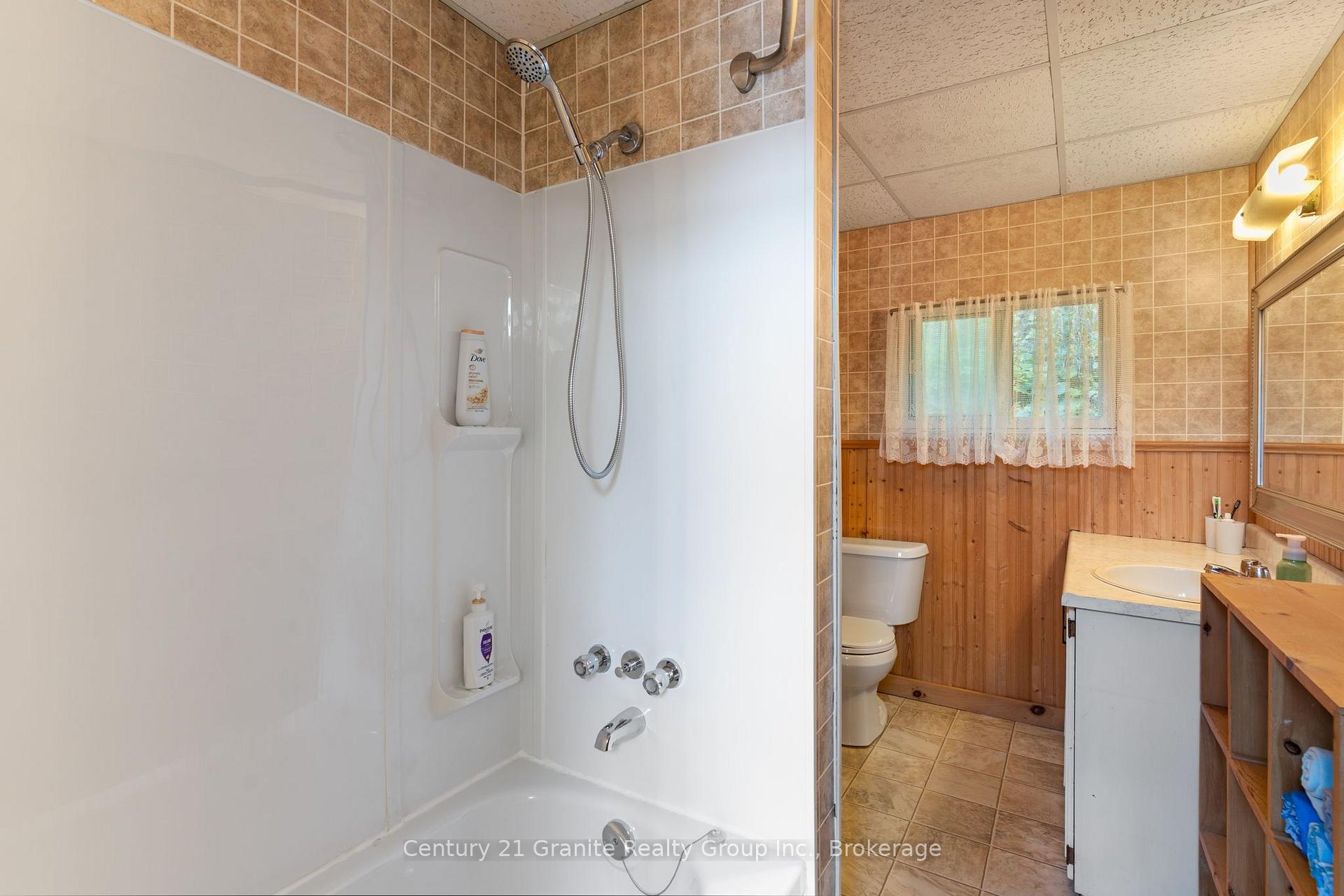 Photo 19 of 1411 Tock Lane, Algonquin Highlands, McClintock — HOMEH