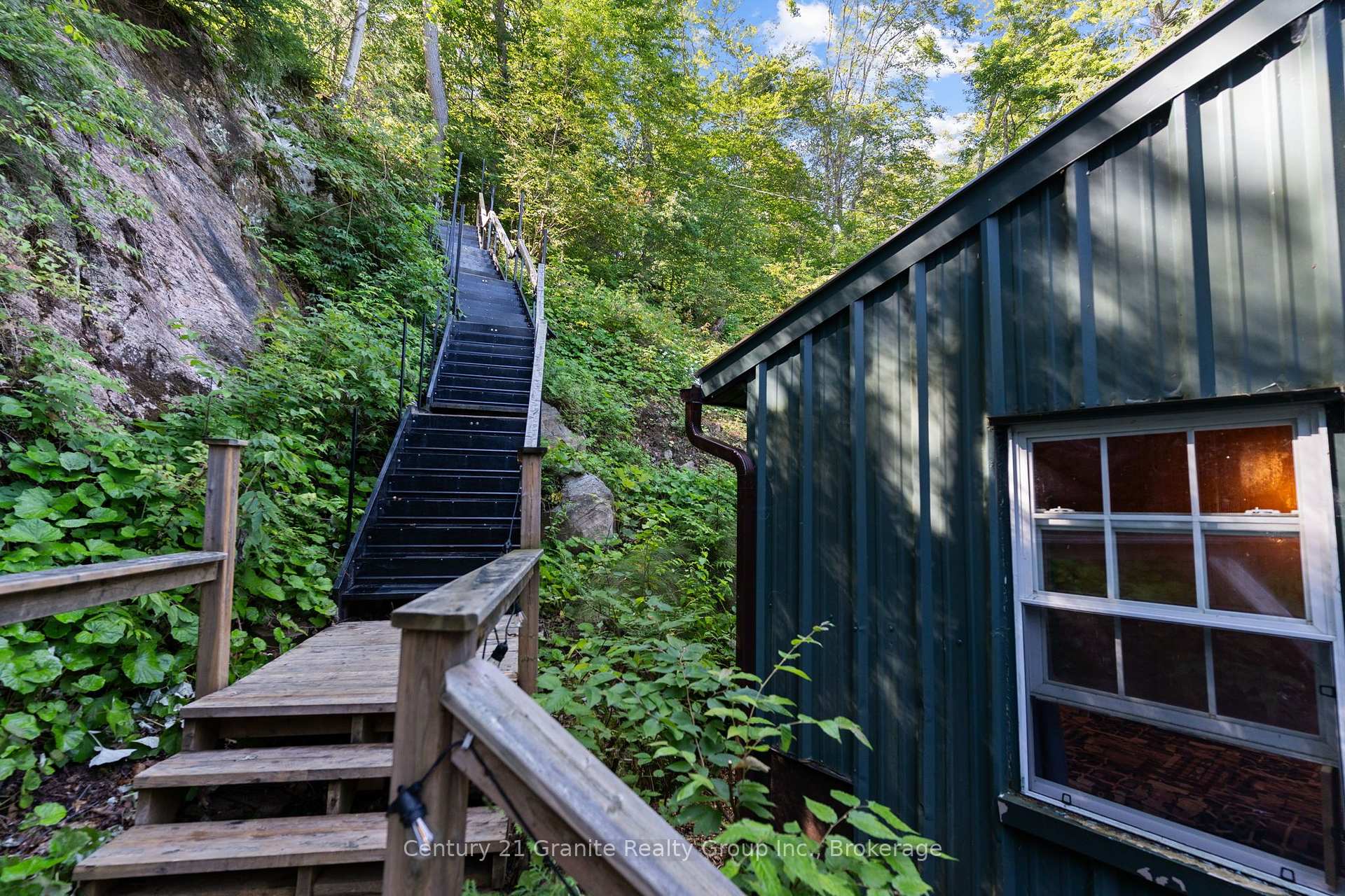 Photo 22 of 1411 Tock Lane, Algonquin Highlands, McClintock — HOMEH