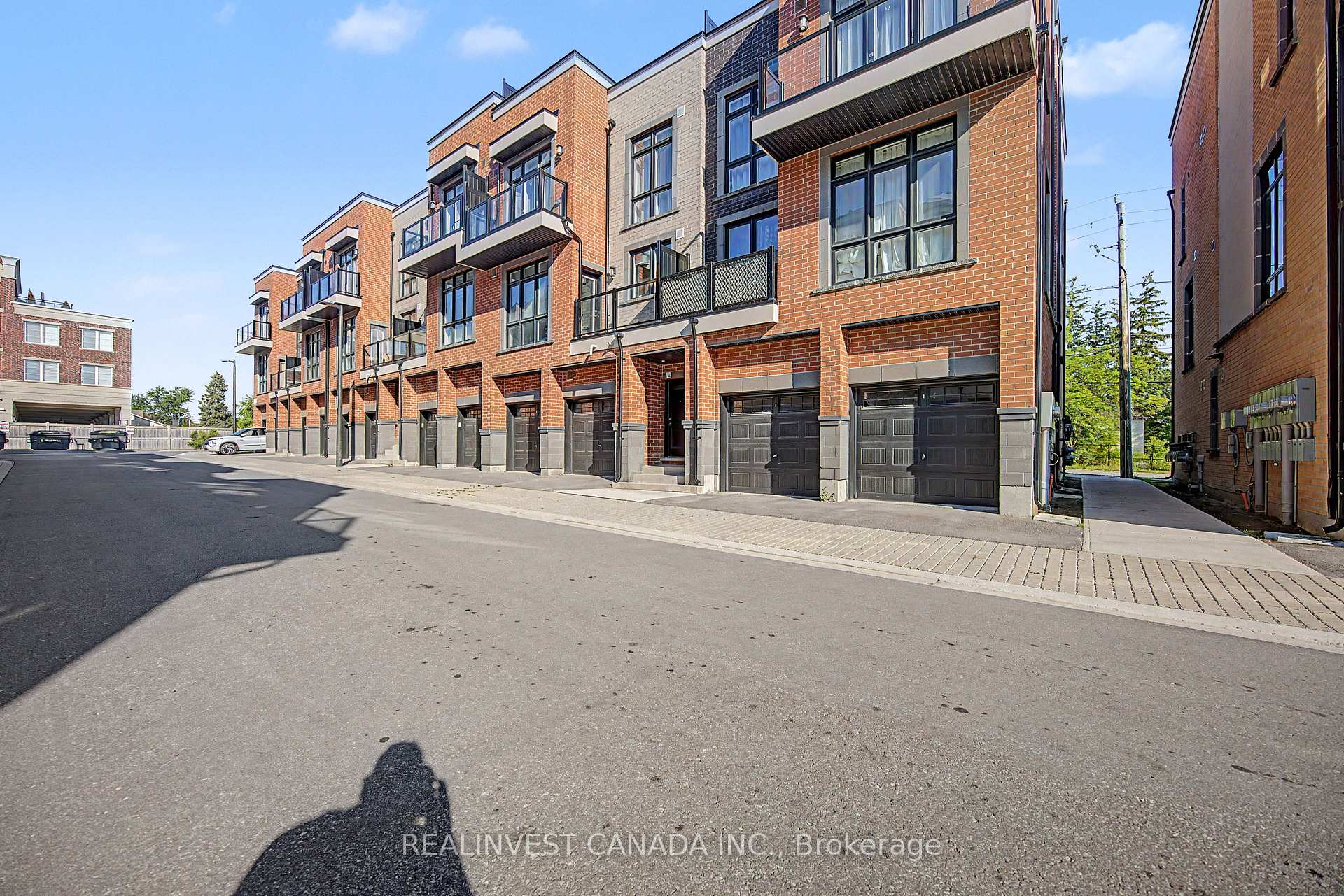 Photo 7 of Unit 10, 3 Bond Crescent, Richmond Hill, Oak Ridges — HOMEH