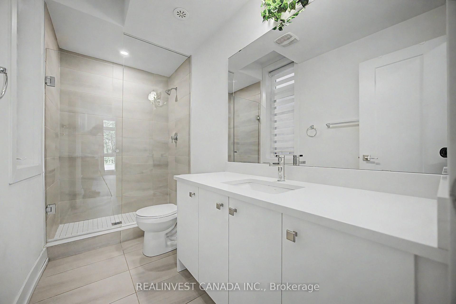 Photo 26 of Unit 10, 3 Bond Crescent, Richmond Hill, Oak Ridges — HOMEH