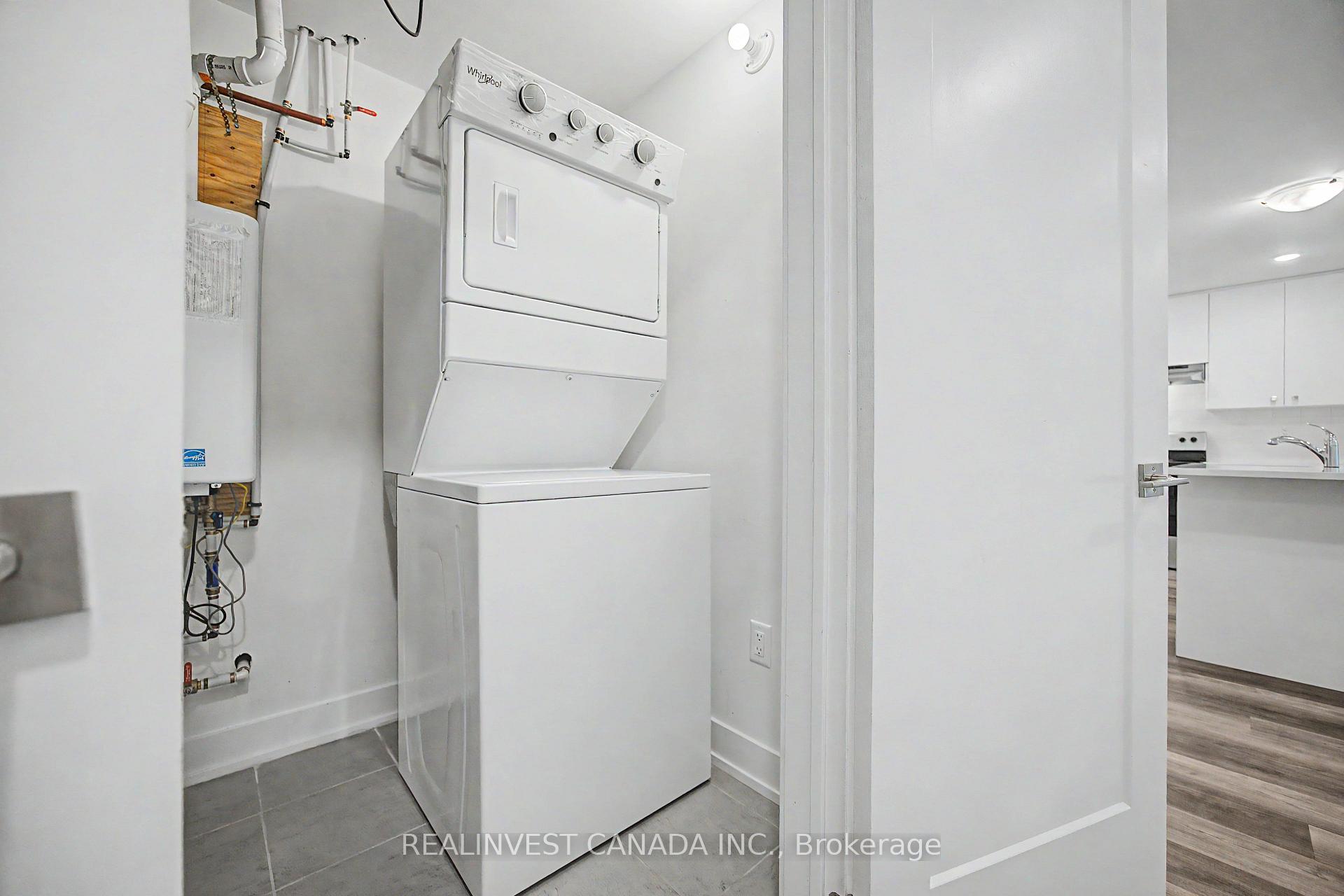 Photo 29 of Unit 10, 3 Bond Crescent, Richmond Hill, Oak Ridges — HOMEH