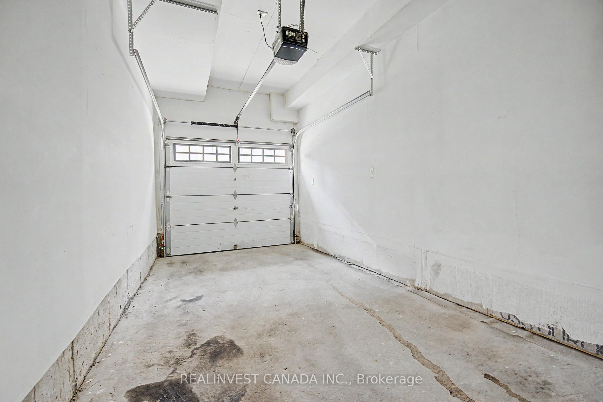 Photo 30 of Unit 10, 3 Bond Crescent, Richmond Hill, Oak Ridges — HOMEH