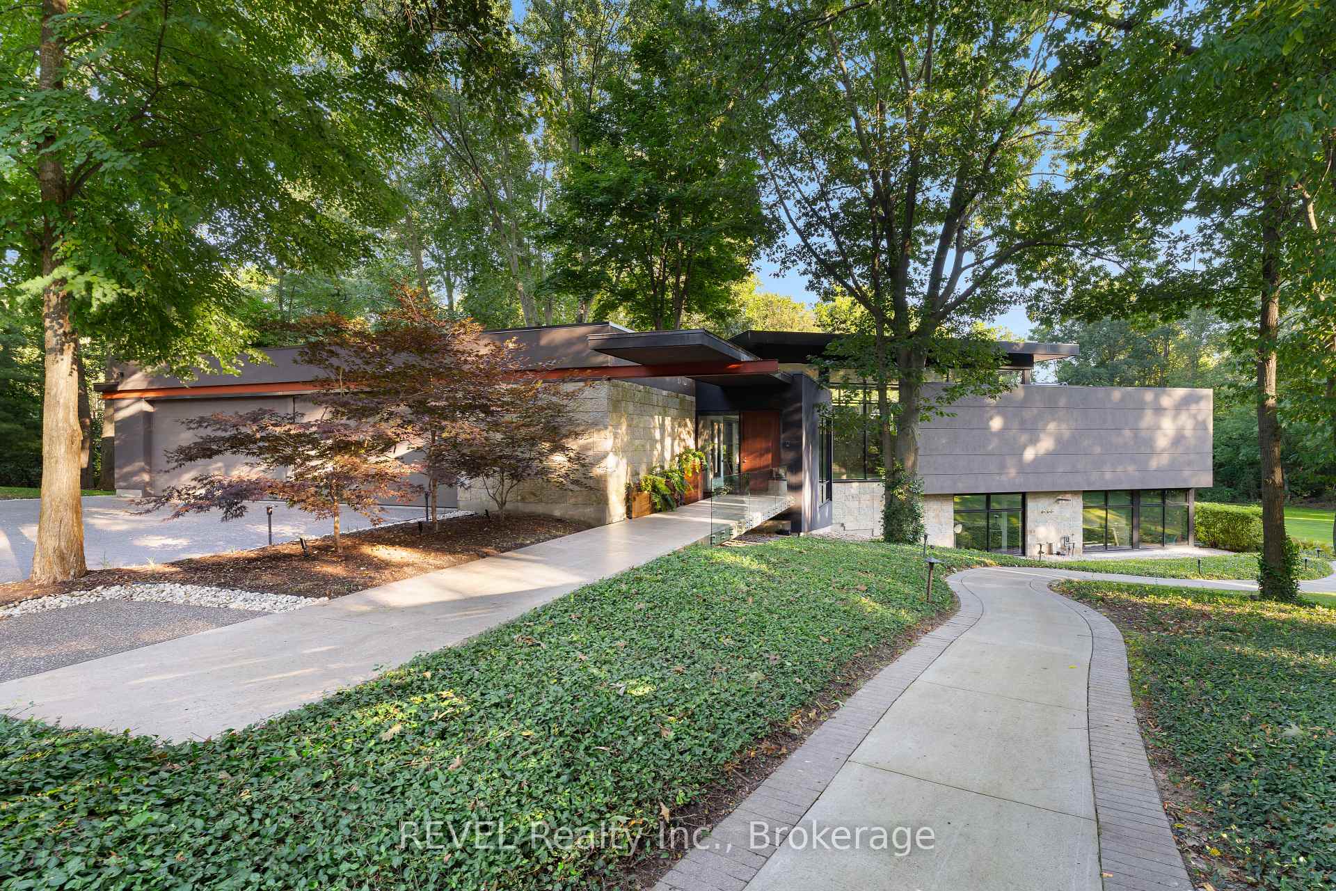 Photo of 250 Canboro Road