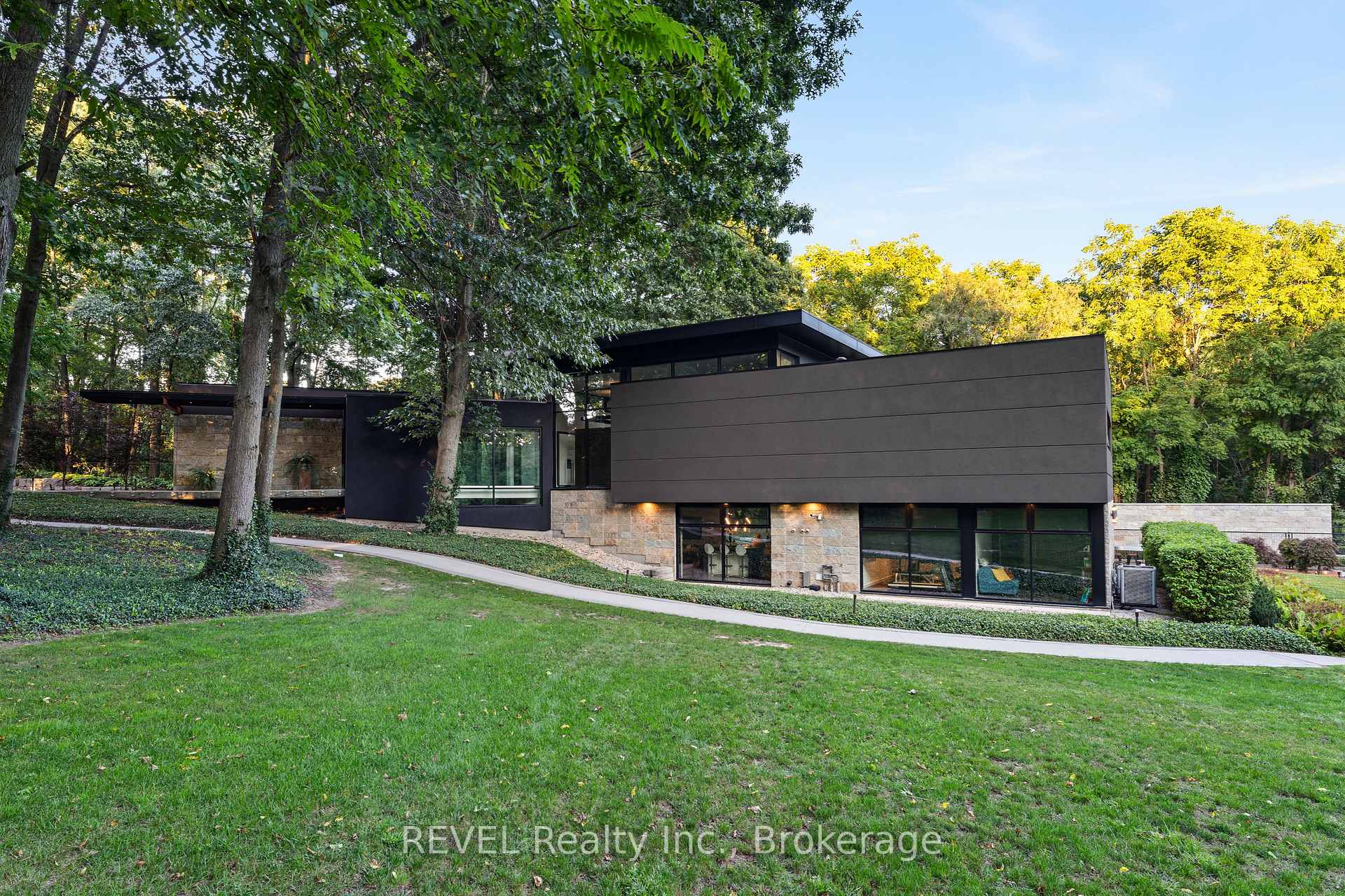 Photo 7 of 250 Canboro Road, Pelham, Fonthill — HOMEH