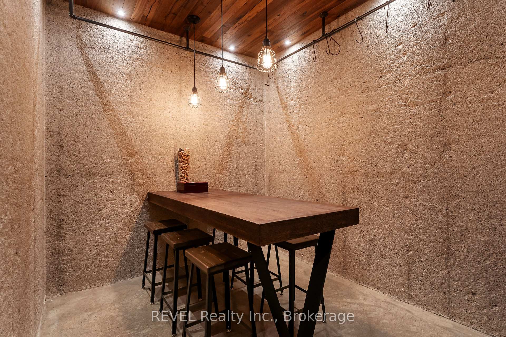 Photo 38 of 250 Canboro Road, Pelham, Fonthill — HOMEH