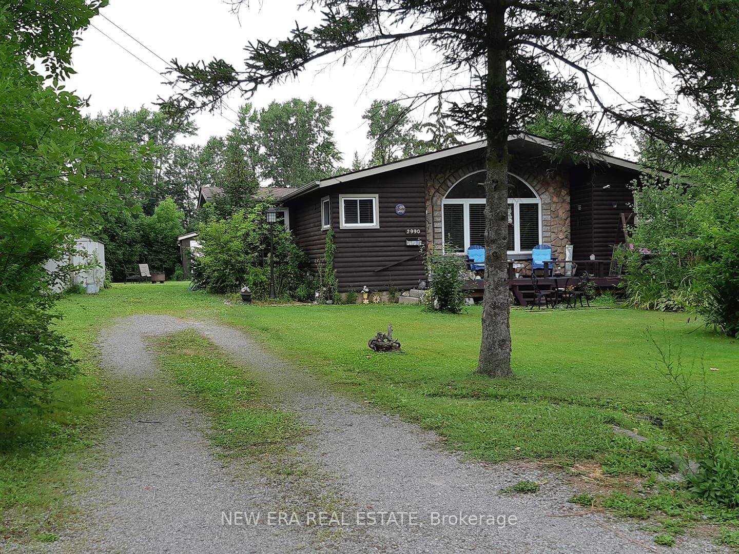 Front of 2990 Poplar Avenue