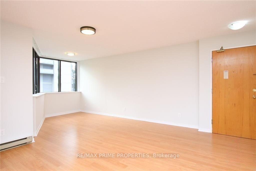 Photo 4 of Unit 410, 2871 Richmond Road, Ottawa, Britannia Heights — HOMEH
