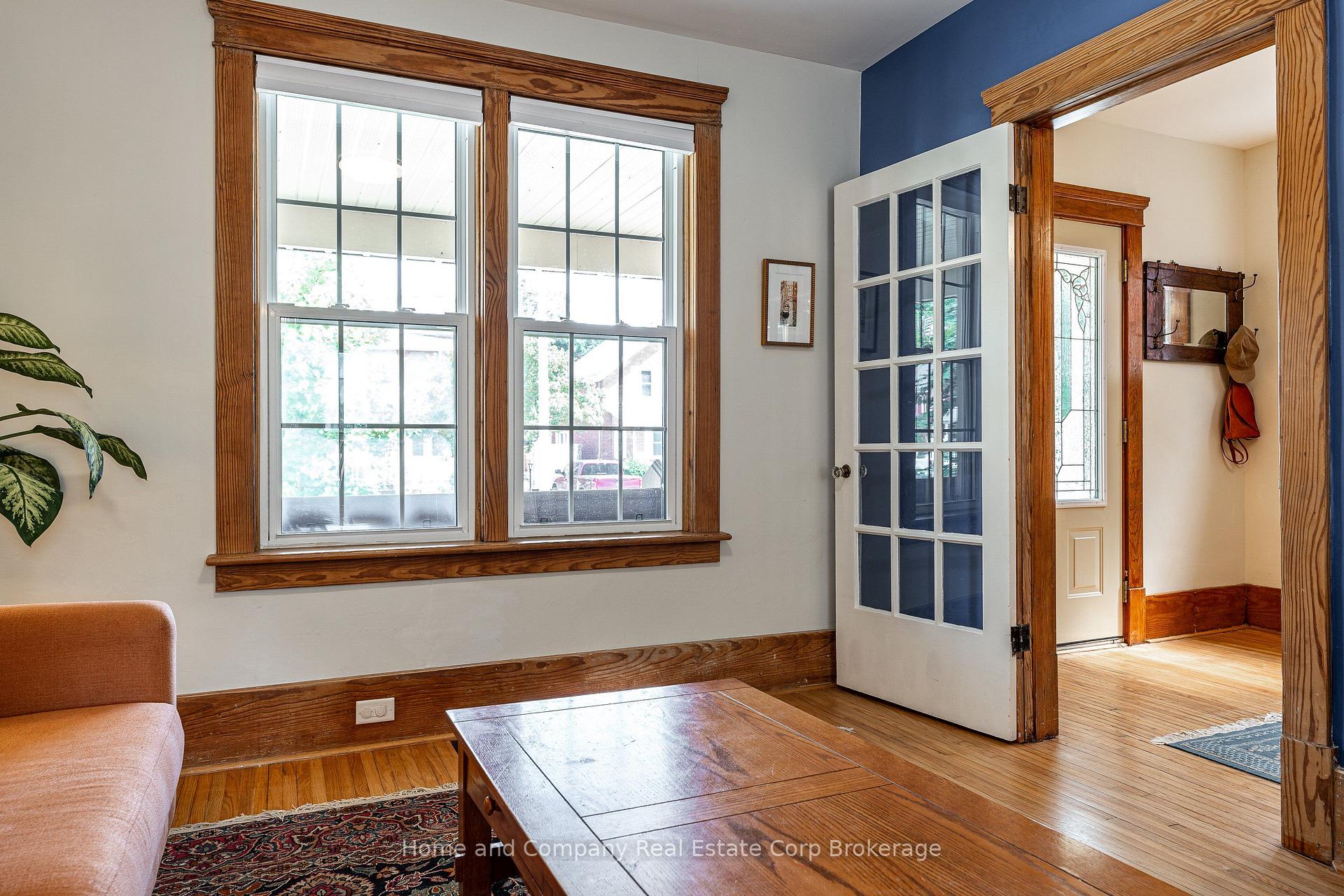 Photo 4 of 19 Youngs Street, Stratford — HOMEH